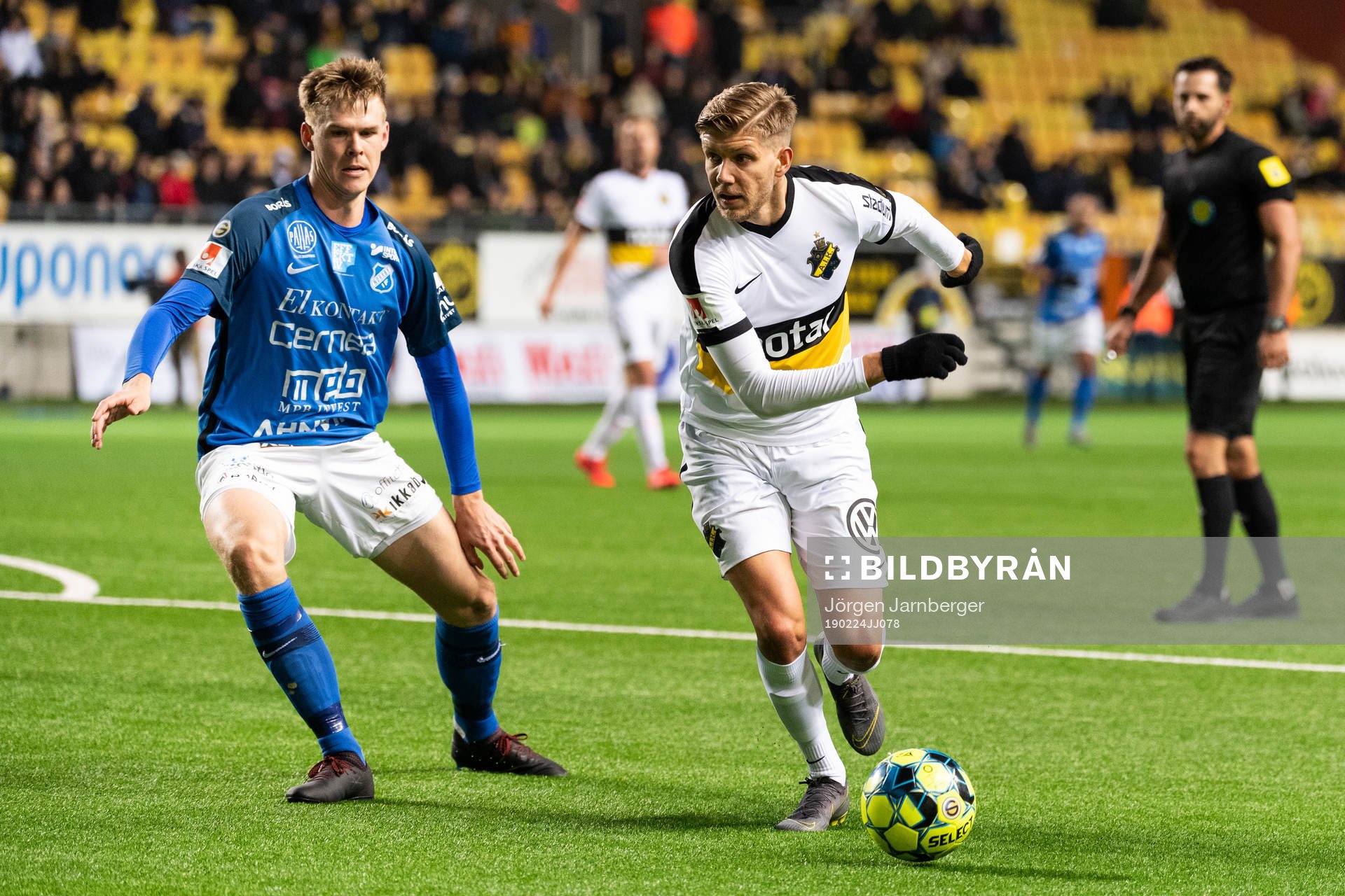 AIKs Anton Salétros och Norrbys Didric Andersson