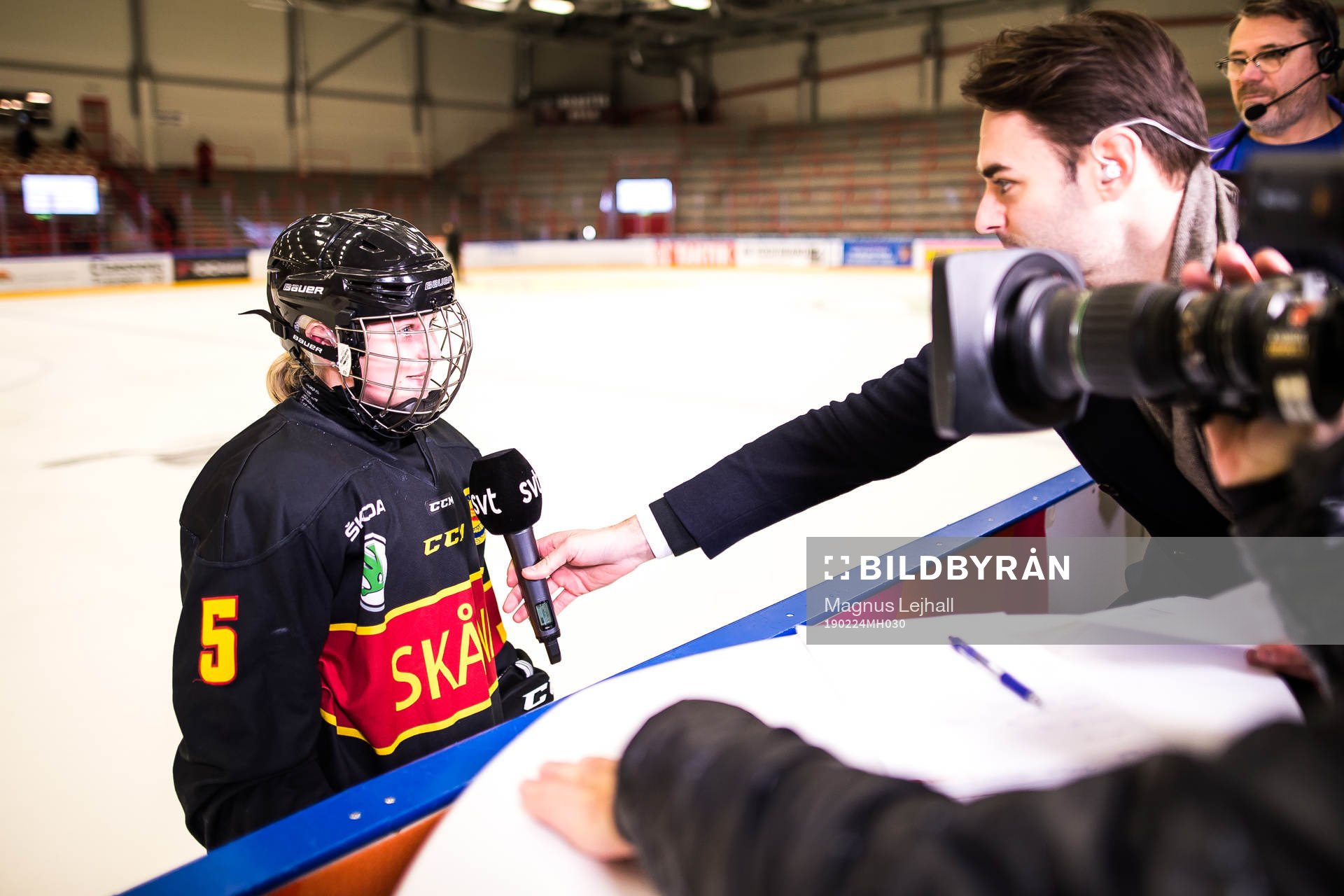 Skåne/Blekinges Lovisa Mann blir intervjuad av SVT i