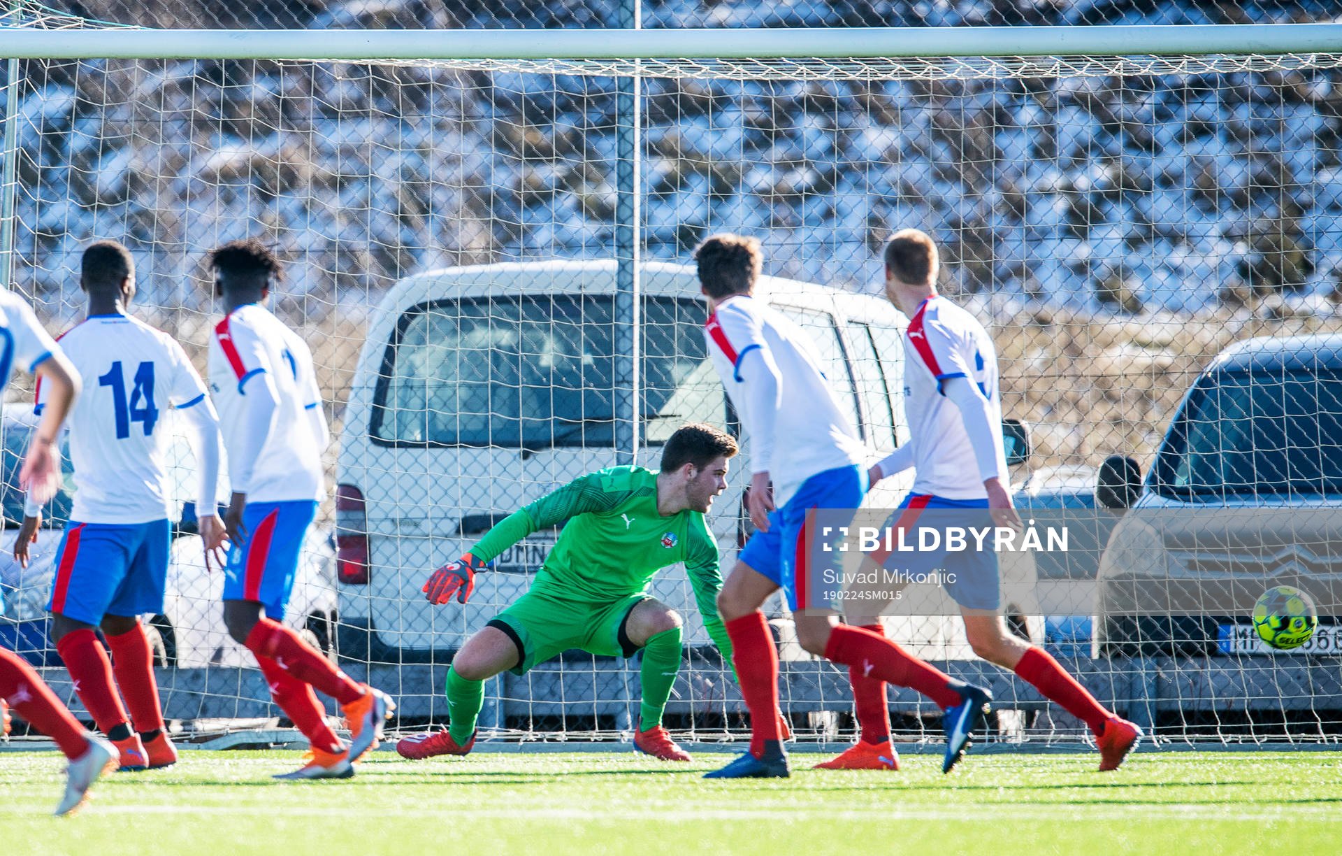 Kalmars Papa Alioune Diouf (utanför bild) gör 1-0 målet