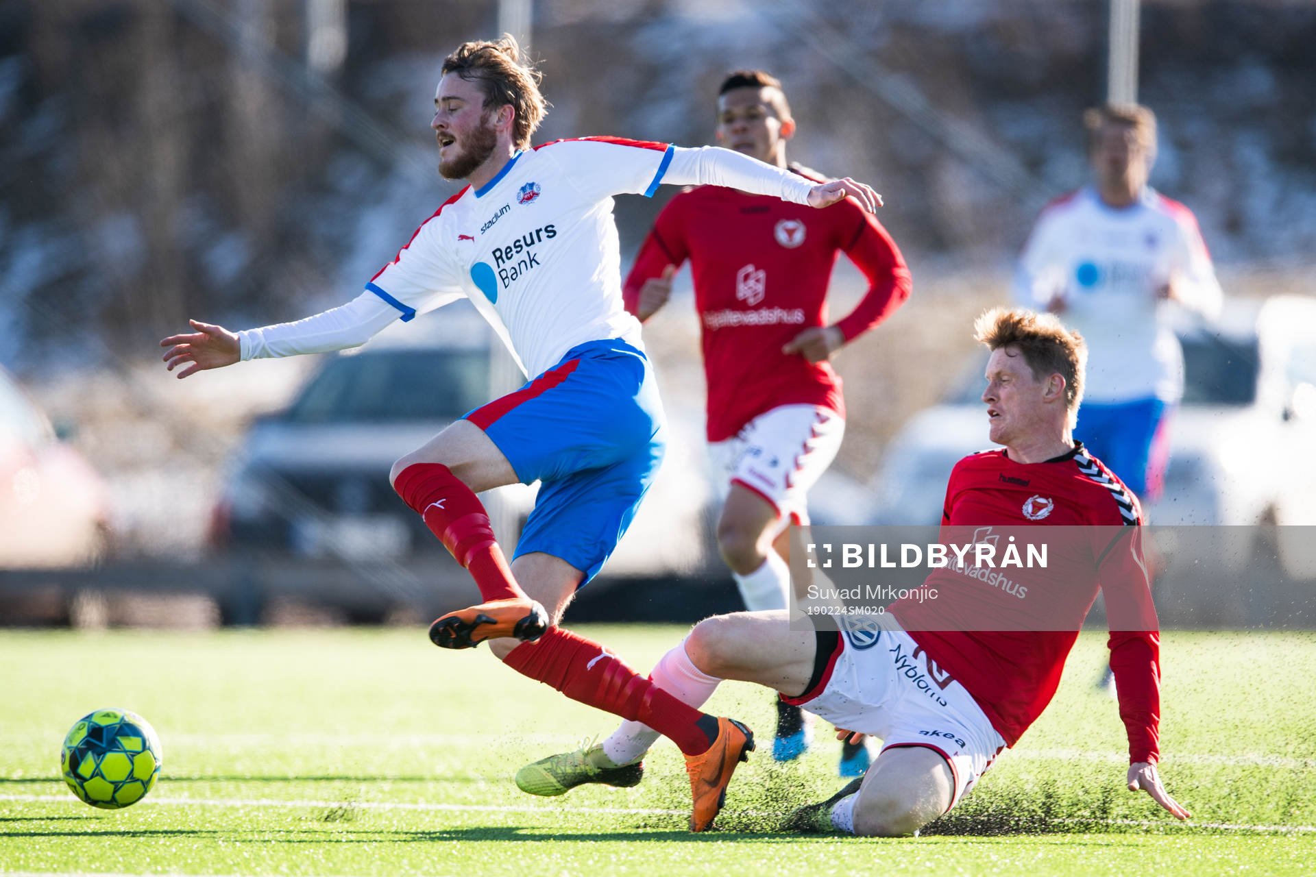 Helsingborgs Rasmus Jönsson och Kalmars Rasmus Elm i kamp