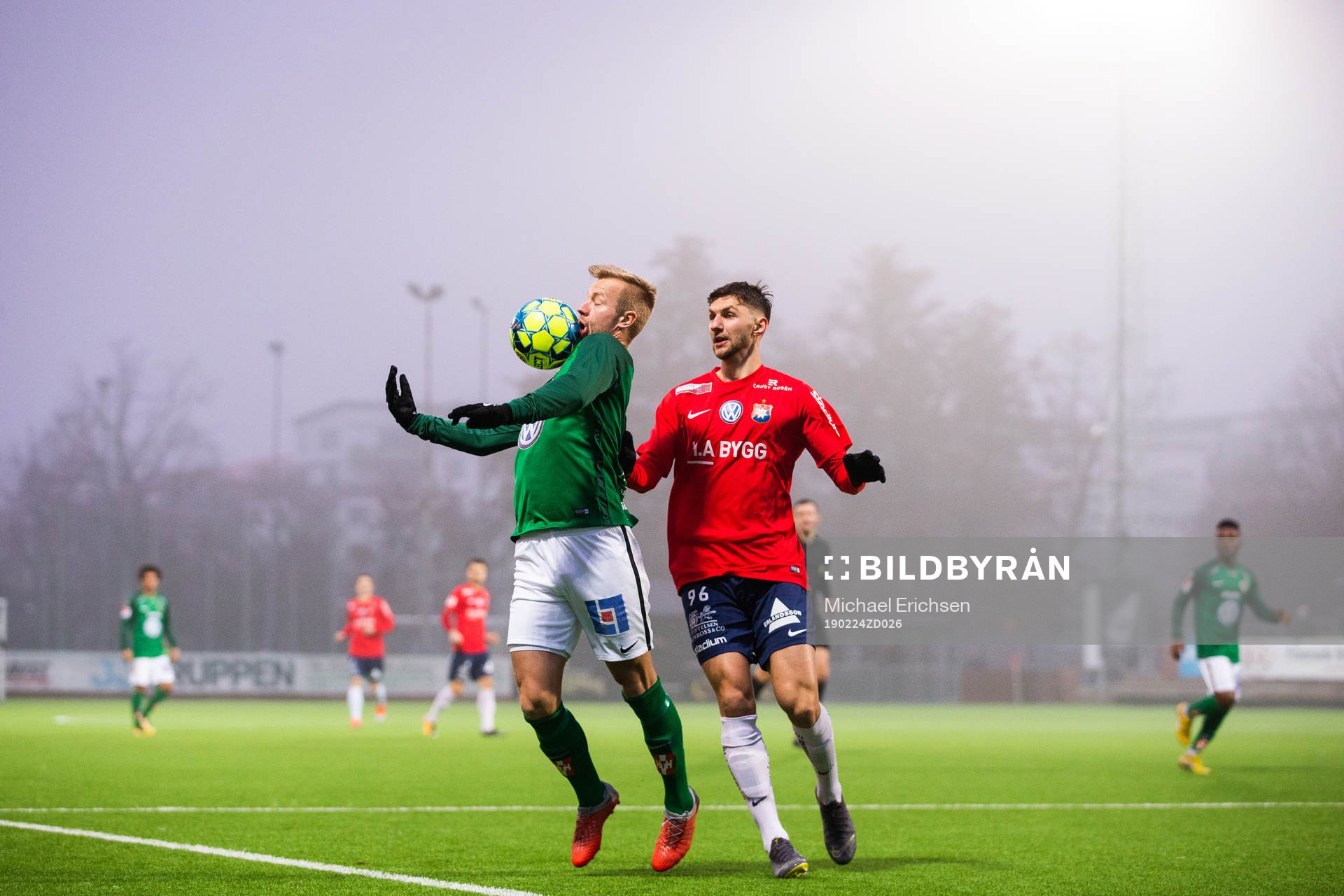 Jönköpings Sebastian Crona och Örgrytes Alibek Aliev