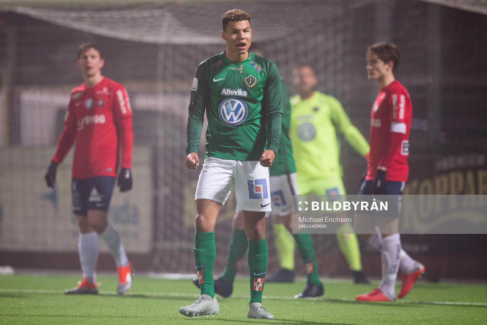 Jönköpings Alexander Jallow jublar