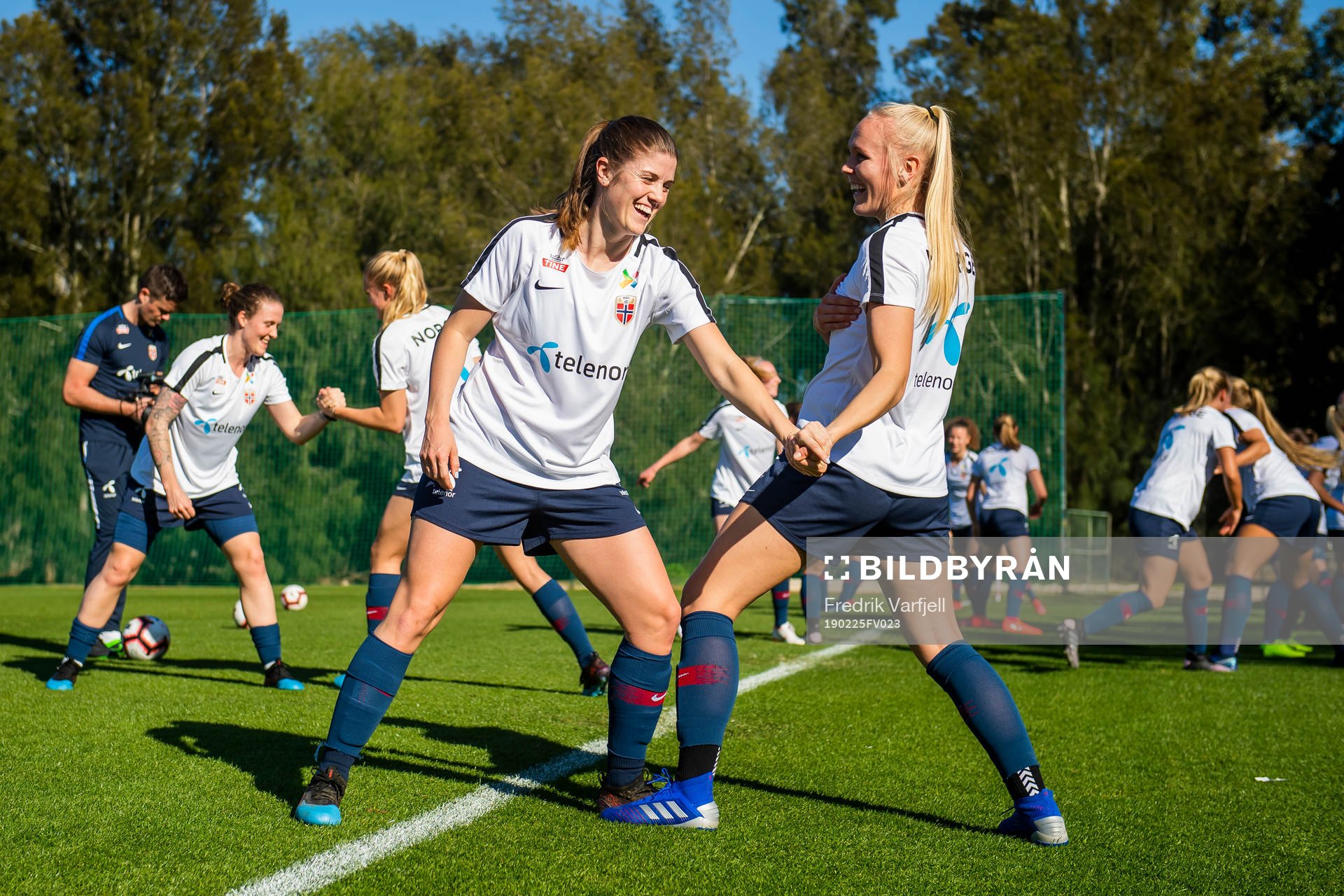 Maren Mjelde and Maria Thorisdottir of Norway