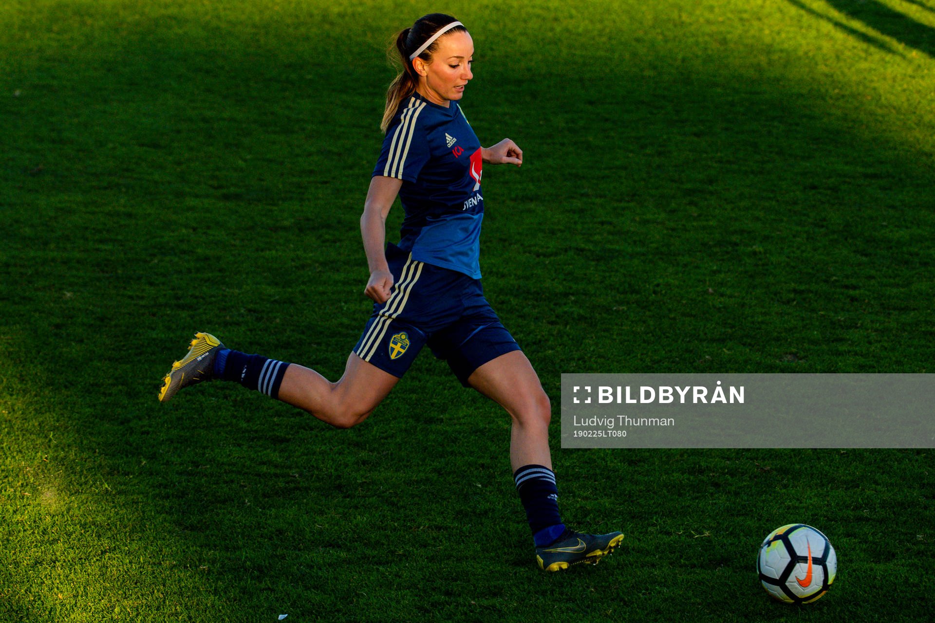 Kosovare Asllani