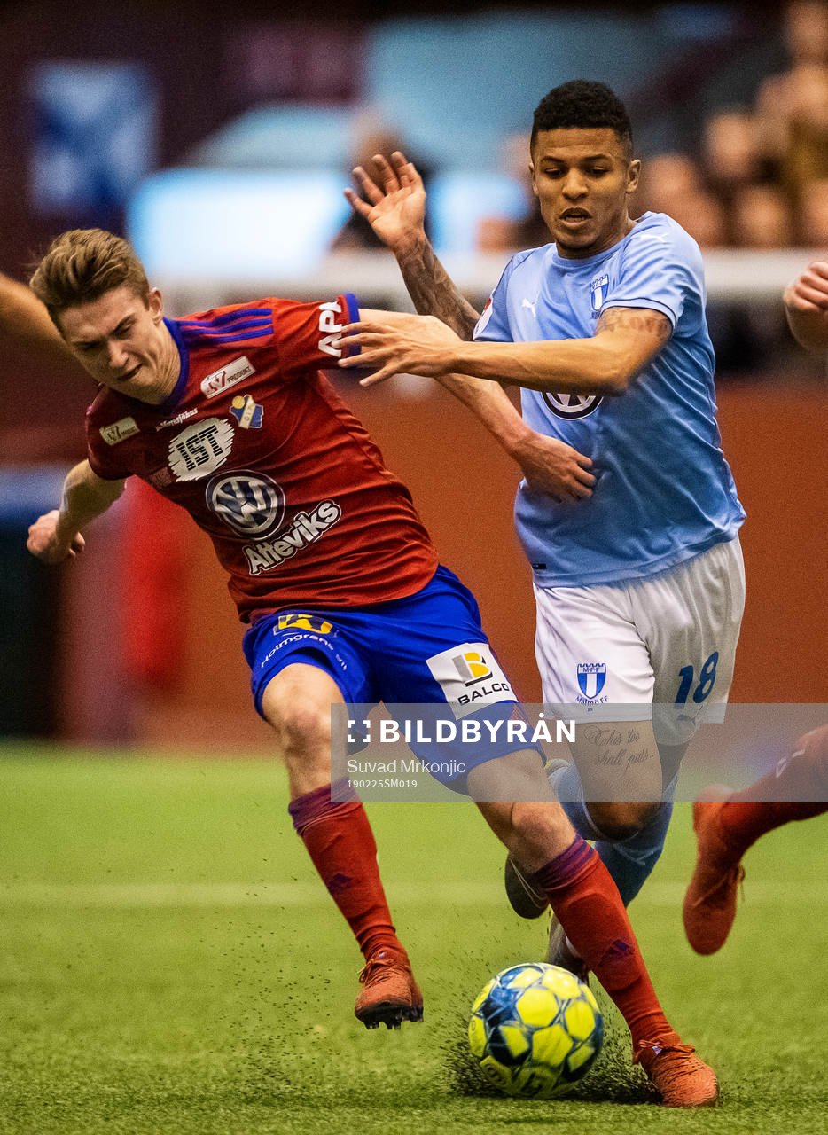 Malmö FFs Romain Gall och Östers Carl Johansson