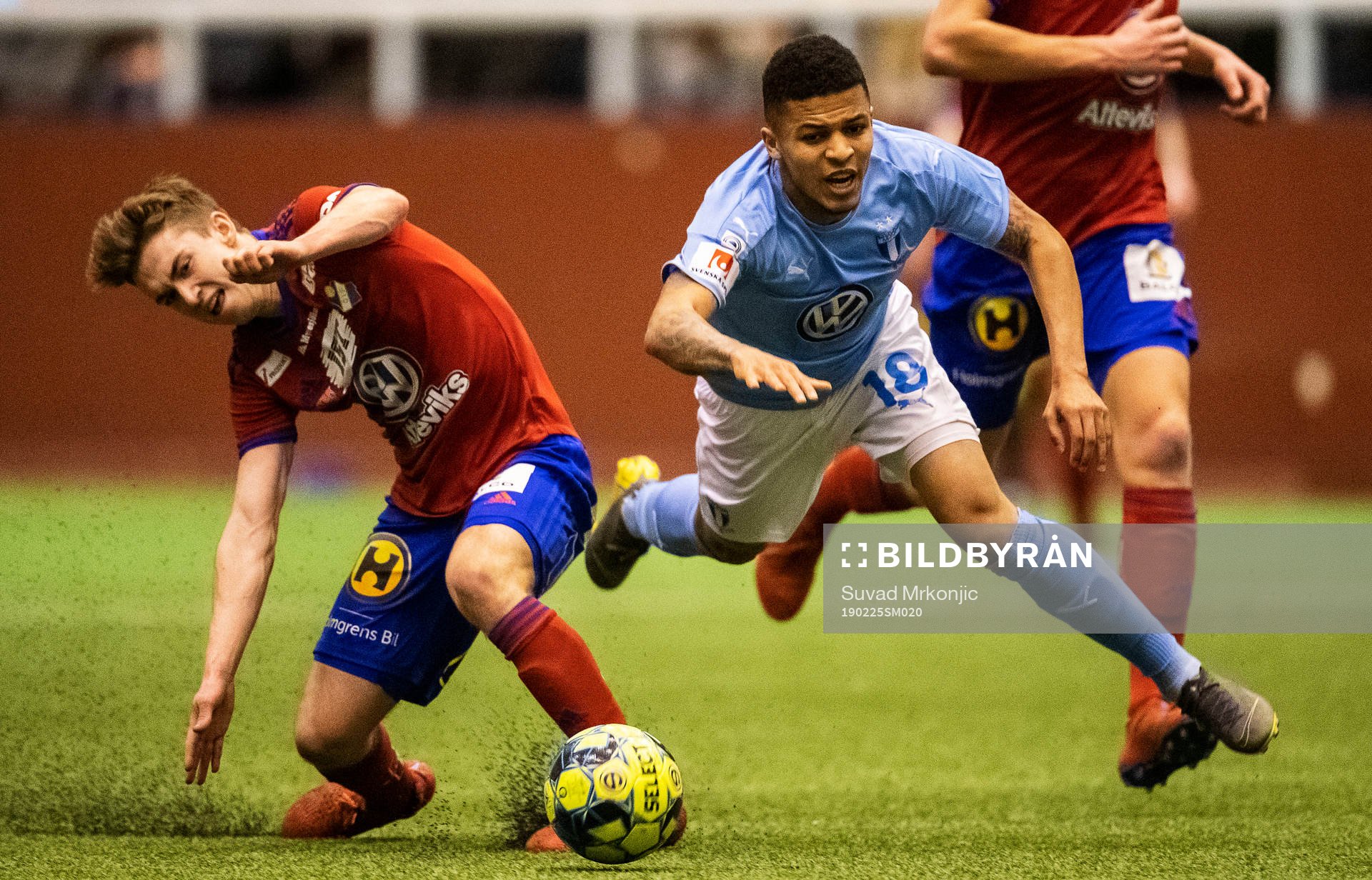Malmö FFs Romain Gall och Östers Carl Johansson