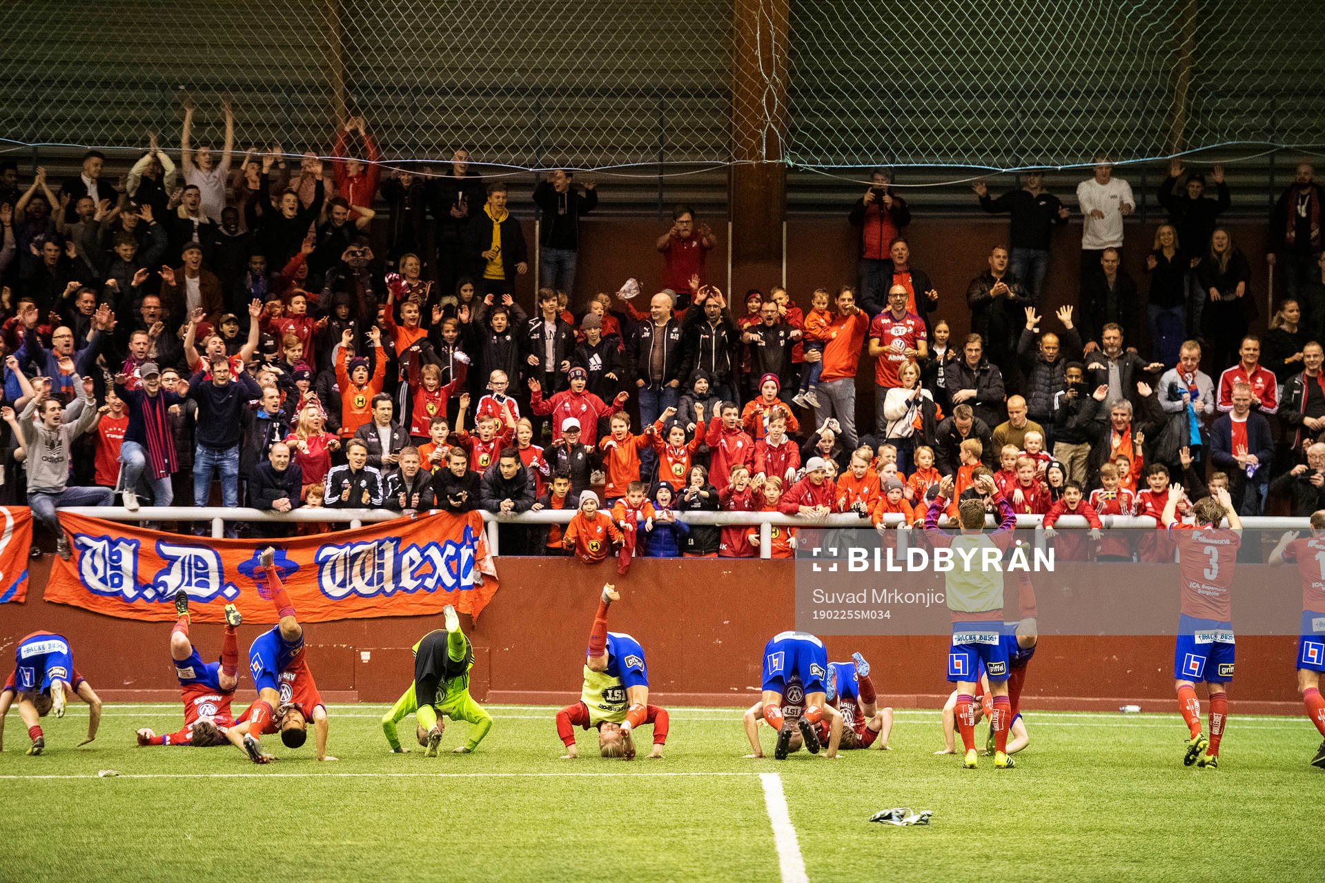 Österspelarna jublar efter fotbollsmatchen i Svenska cupen mellan Öster och Malmö FF den 25 februari 2019 i Växjö.