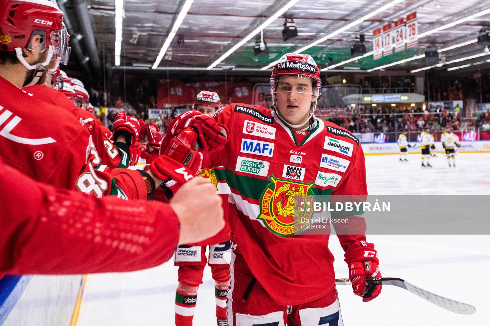 Moras Michael Haga jublar