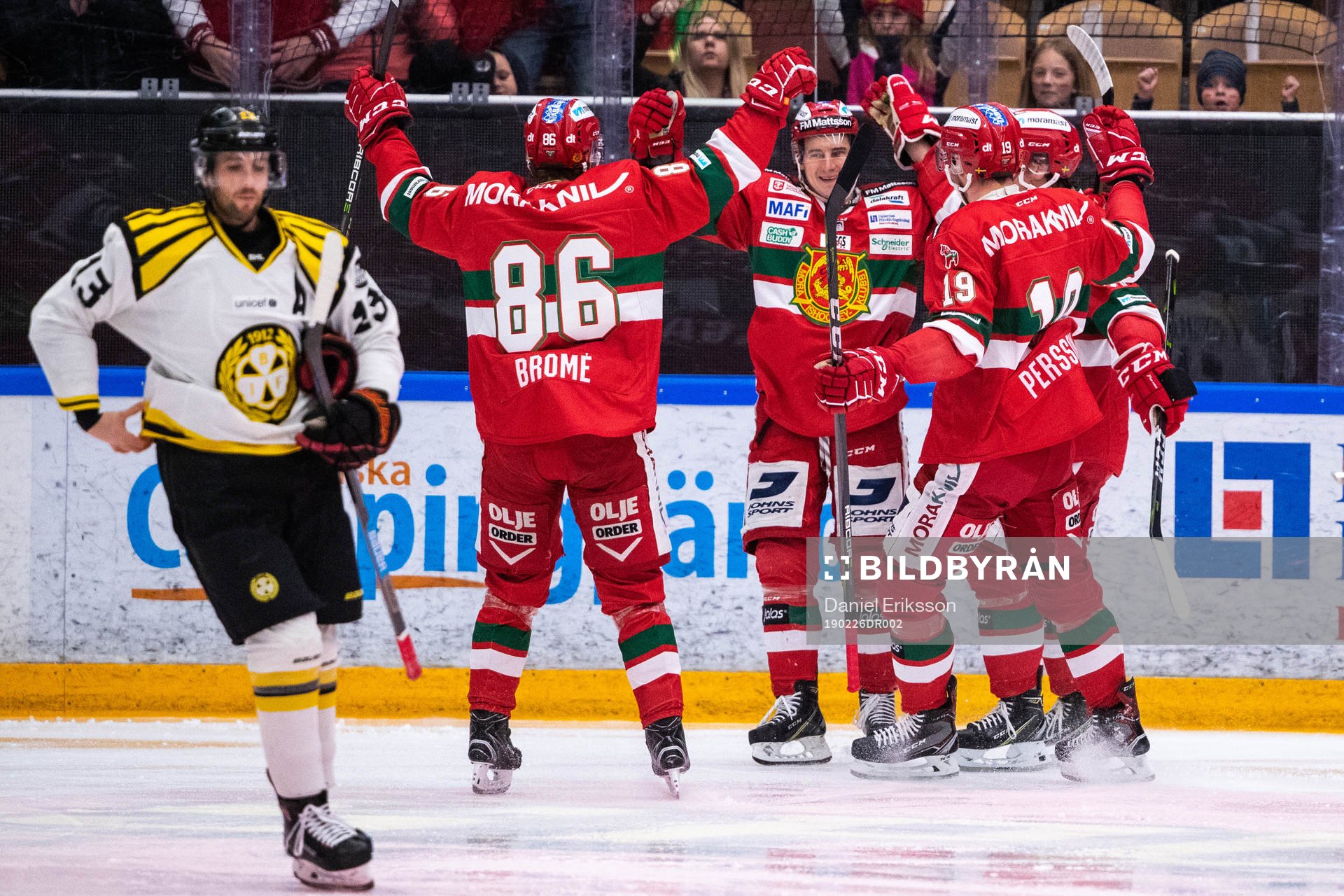 Moras Michael Haga jublar med lagkamrater