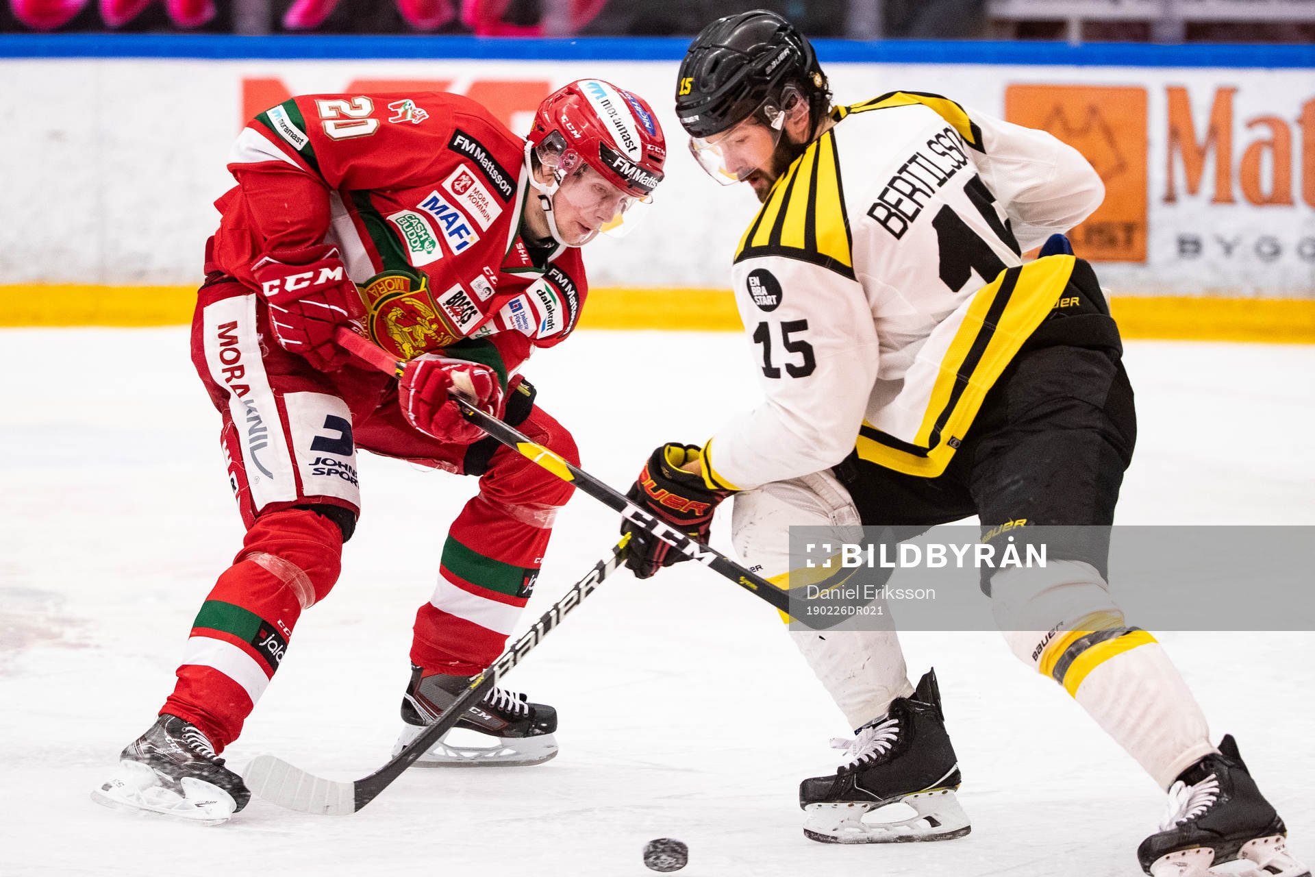 Moras Nils Carnbäck och Brynäs Simon Bertilsson