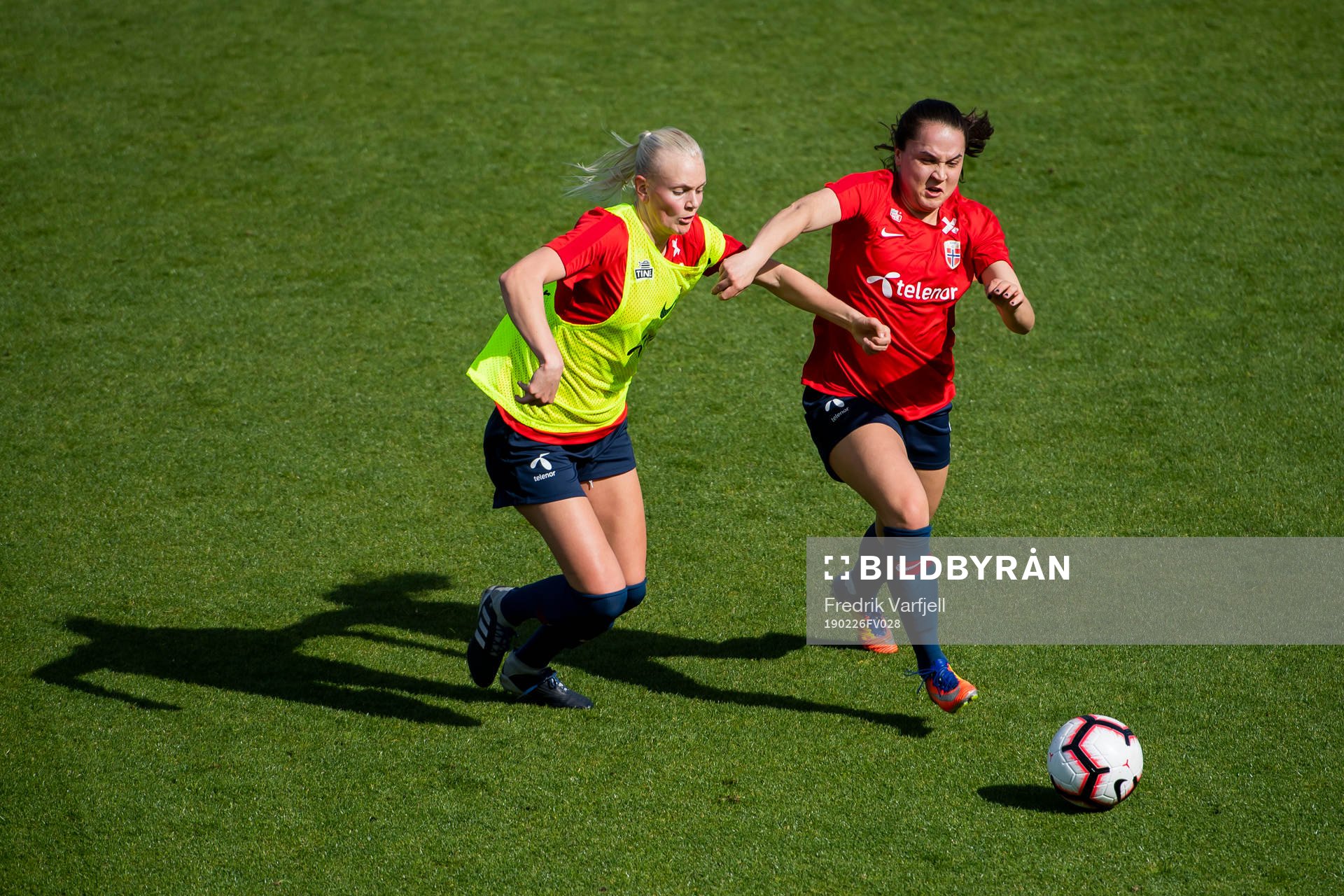 Karina Sævik and Heidi Elisabeth Ellingsen of Norway