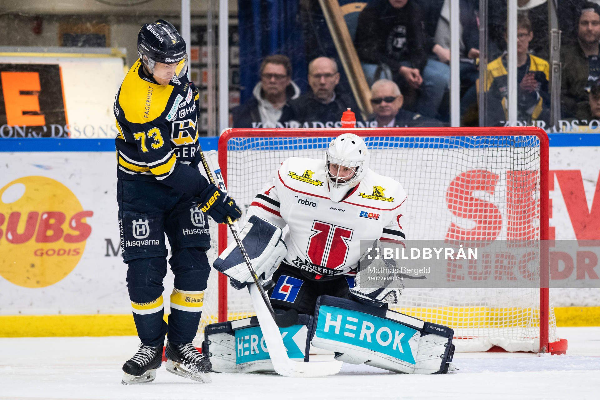 s Sebastian Wännström framför Örebros målvakt Jhonas