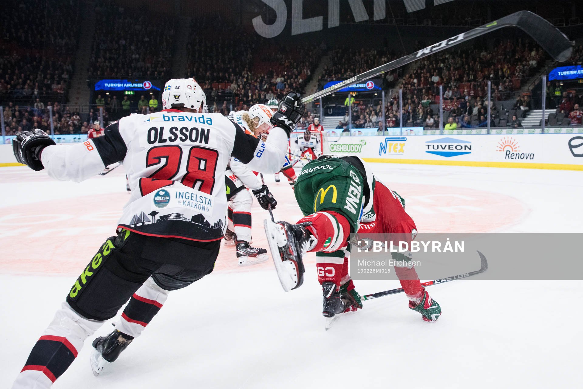 Frölundas Ryan Lasch och Malmö Redhawks Jens Olsson