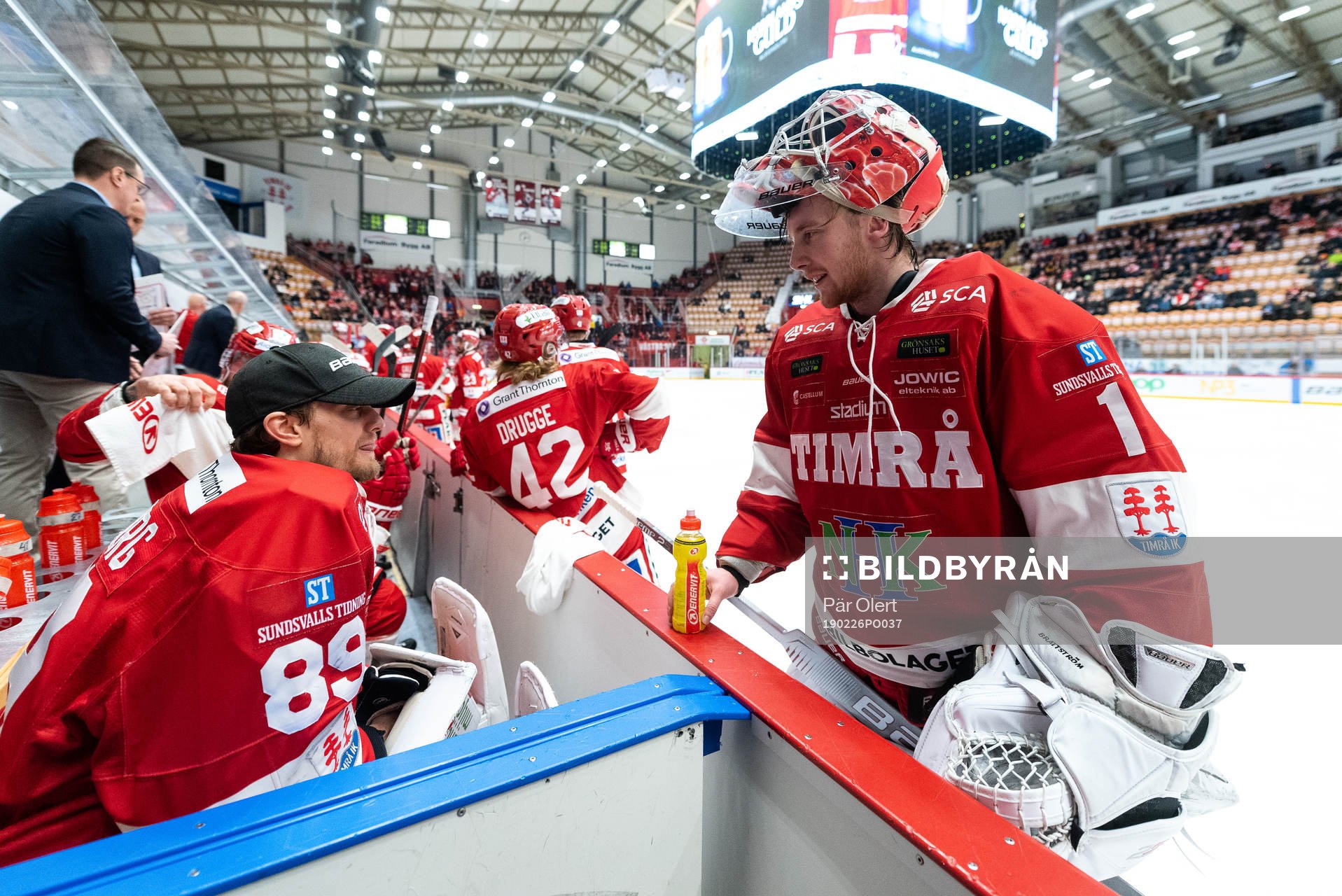 Timrås målvakter Victor Brattström och Niklas Svedberg
