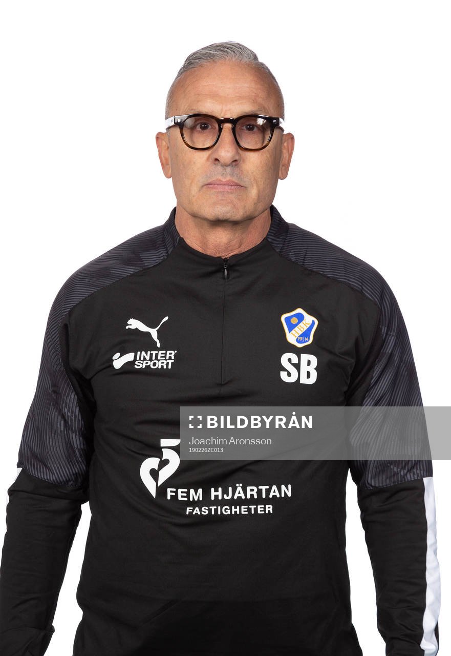 Halmstads sjukgymnast Simon Bakkioui poserar för ett porträtt den 26 februari 2019 i Halmstad.