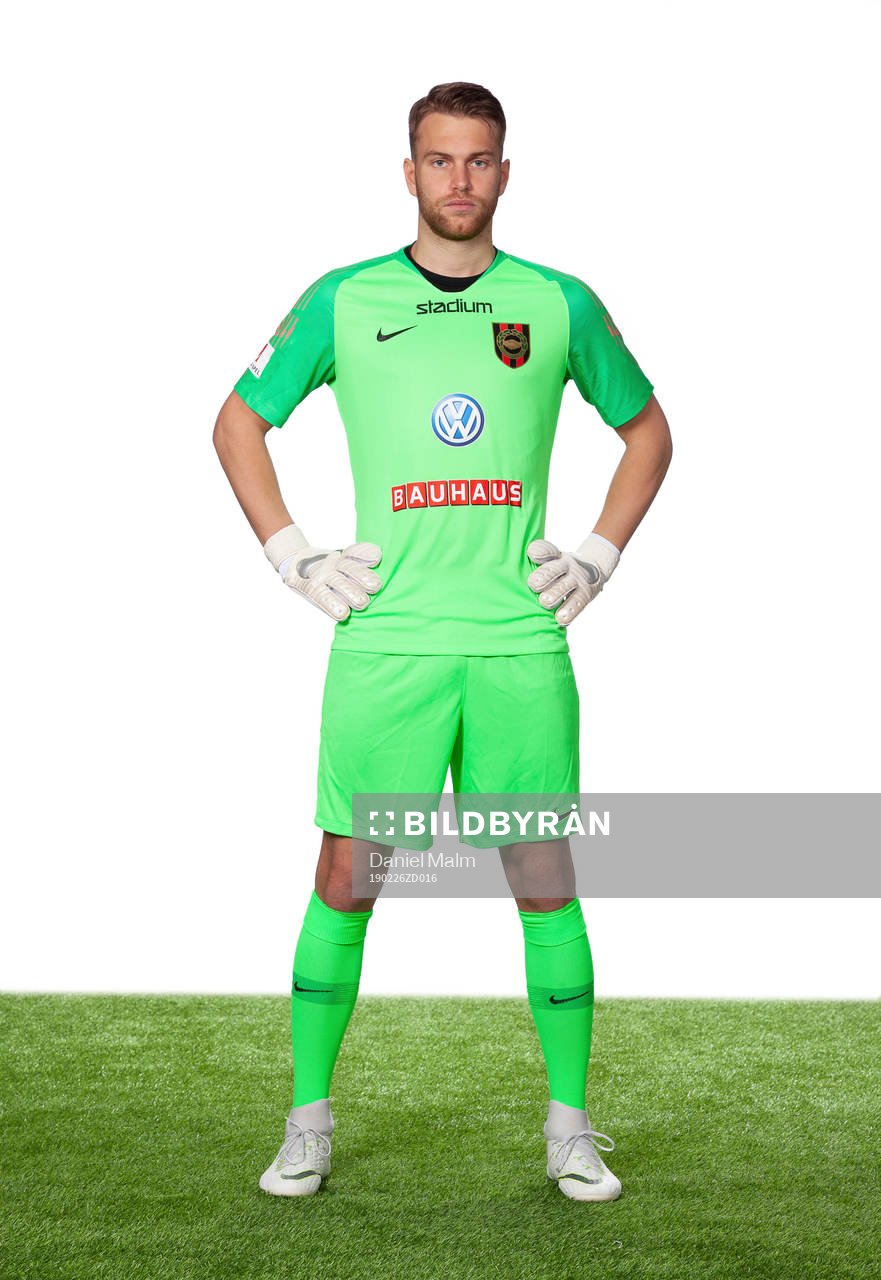 Brommapojkarnas målvakt Rasmus Emanuelsson
