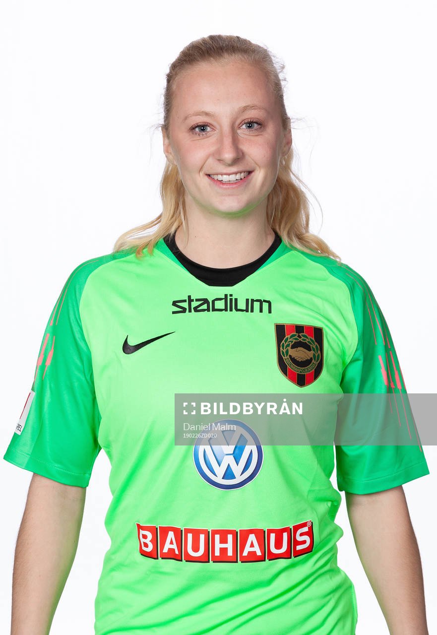 Brommapojkarnas målvakt Josephine Frigge