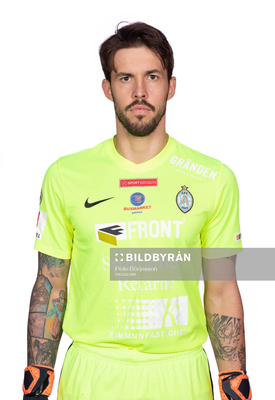 AFC Eskilstunas målvakt Mihail Ivanov poserar för ett porträtt den 26 februari 2019 i Eskilstuna.