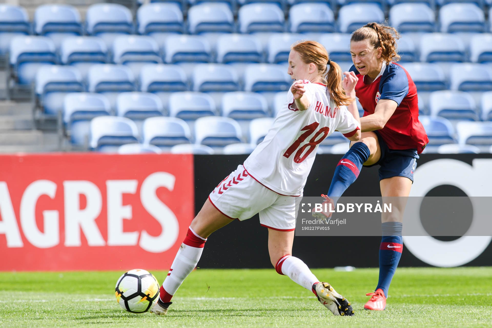 Synne Skinnes Hansen of Norway and Sara Holmgaard of Denmark