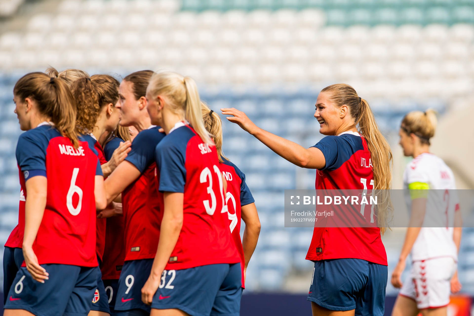 Lisa-Marie Karlseng Utland of Norway  celebrates with her