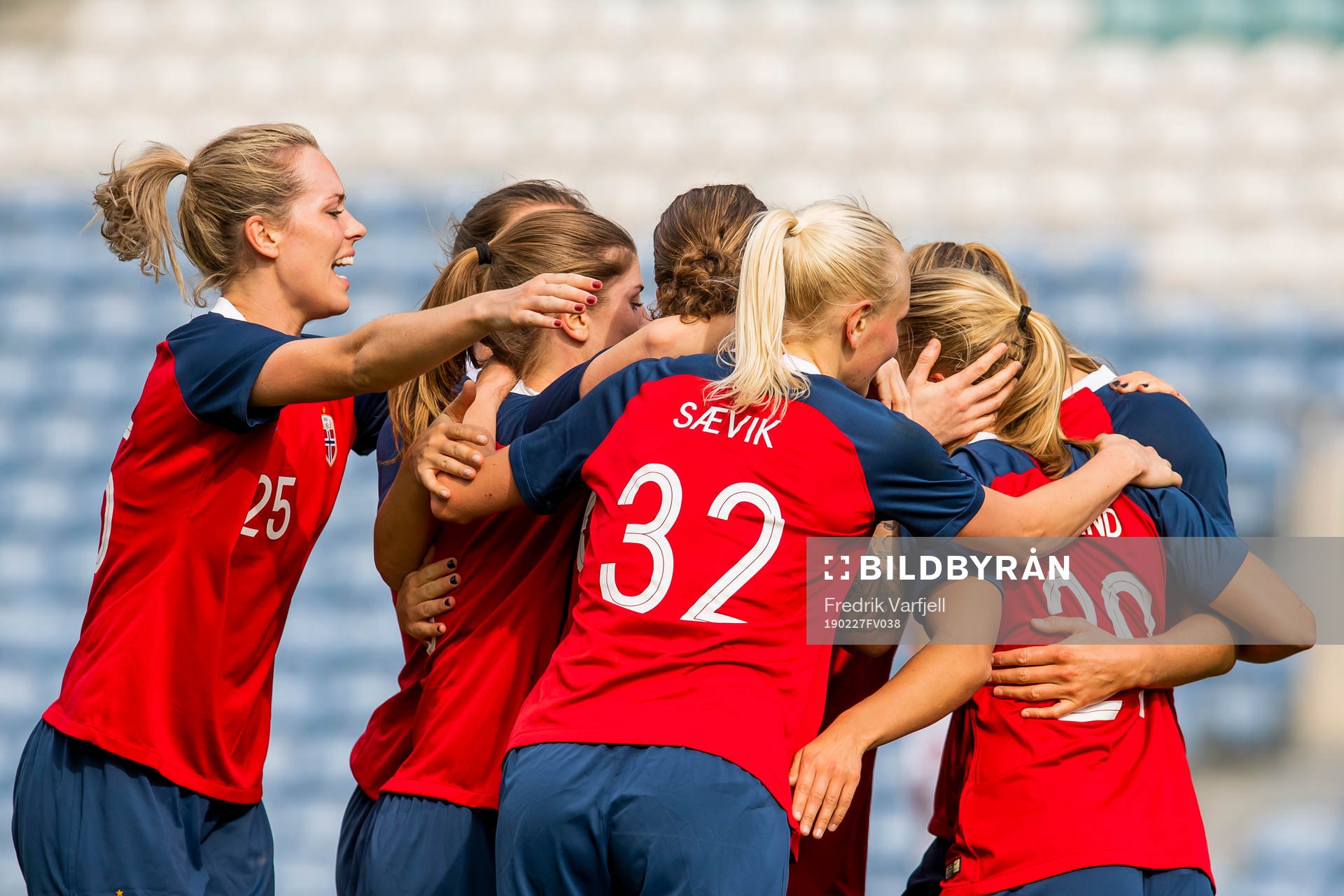 Lisa-Marie Karlseng Utland of Norway  celebrates with her