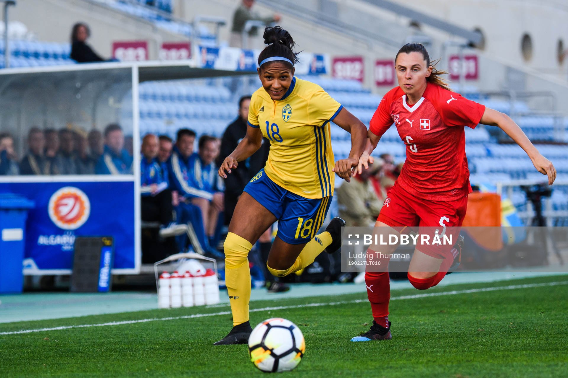 Madelen Janogy of Sweden and Noëlle Maritz of Switzerland