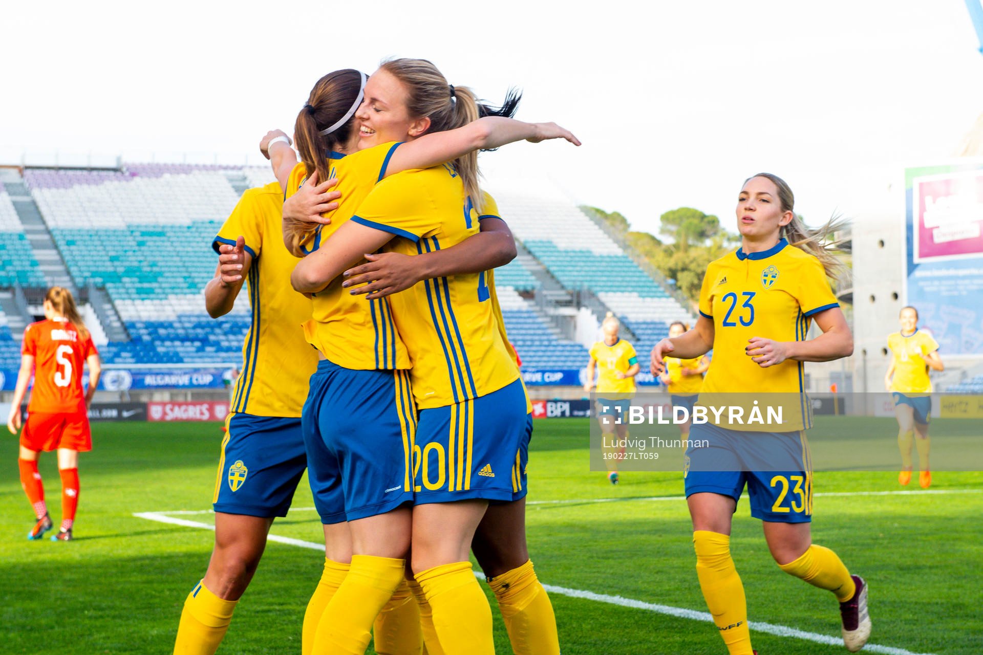 Mimmi Larsson, Kosovare Asllani and Elin Rubensson