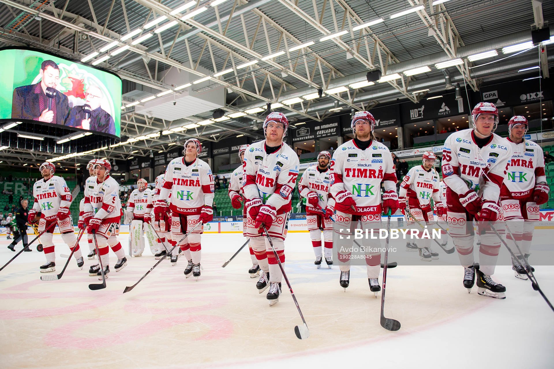 Timrås spelare jublar