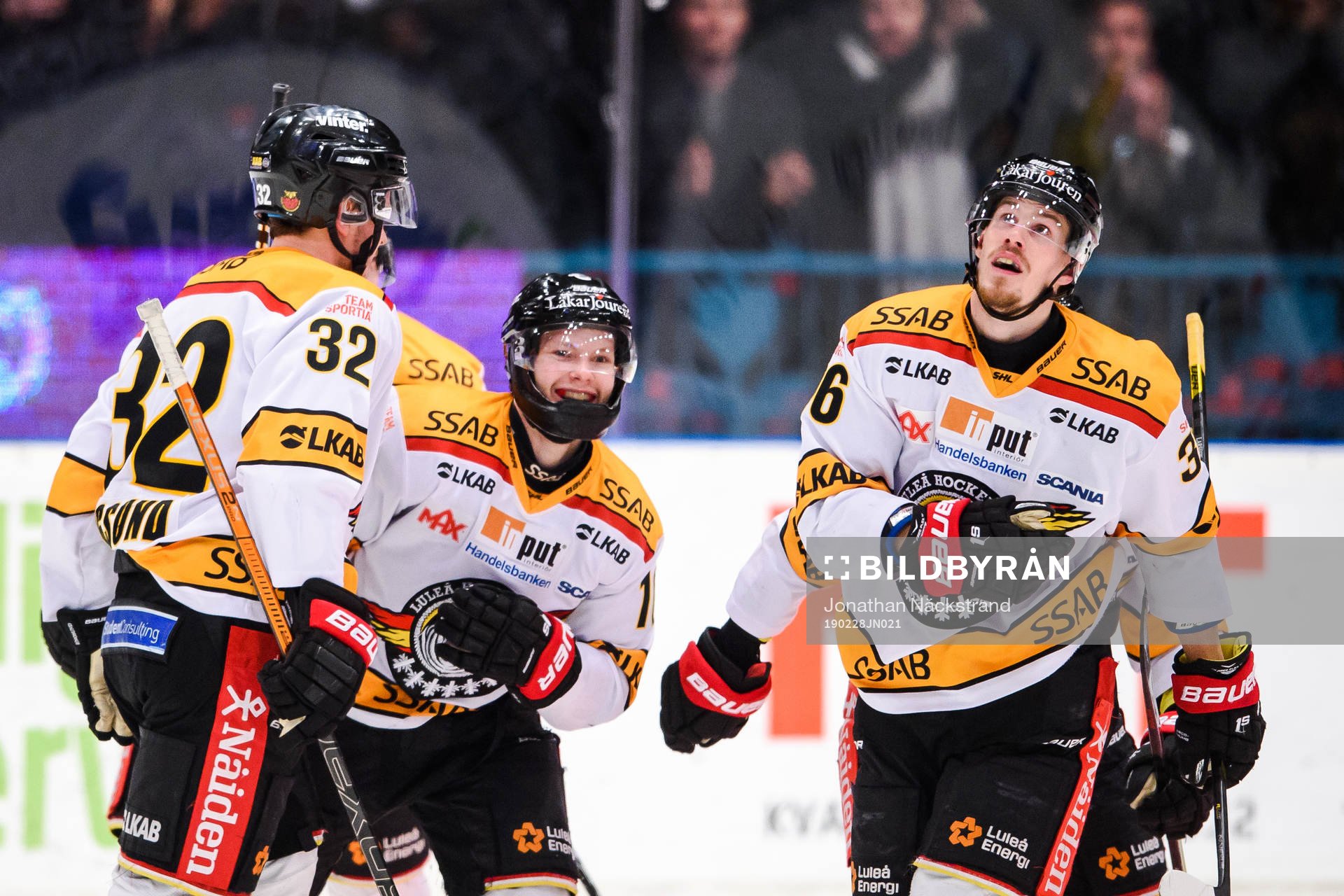Luleås Oscar Engsund och Lucas Jidenius jublar