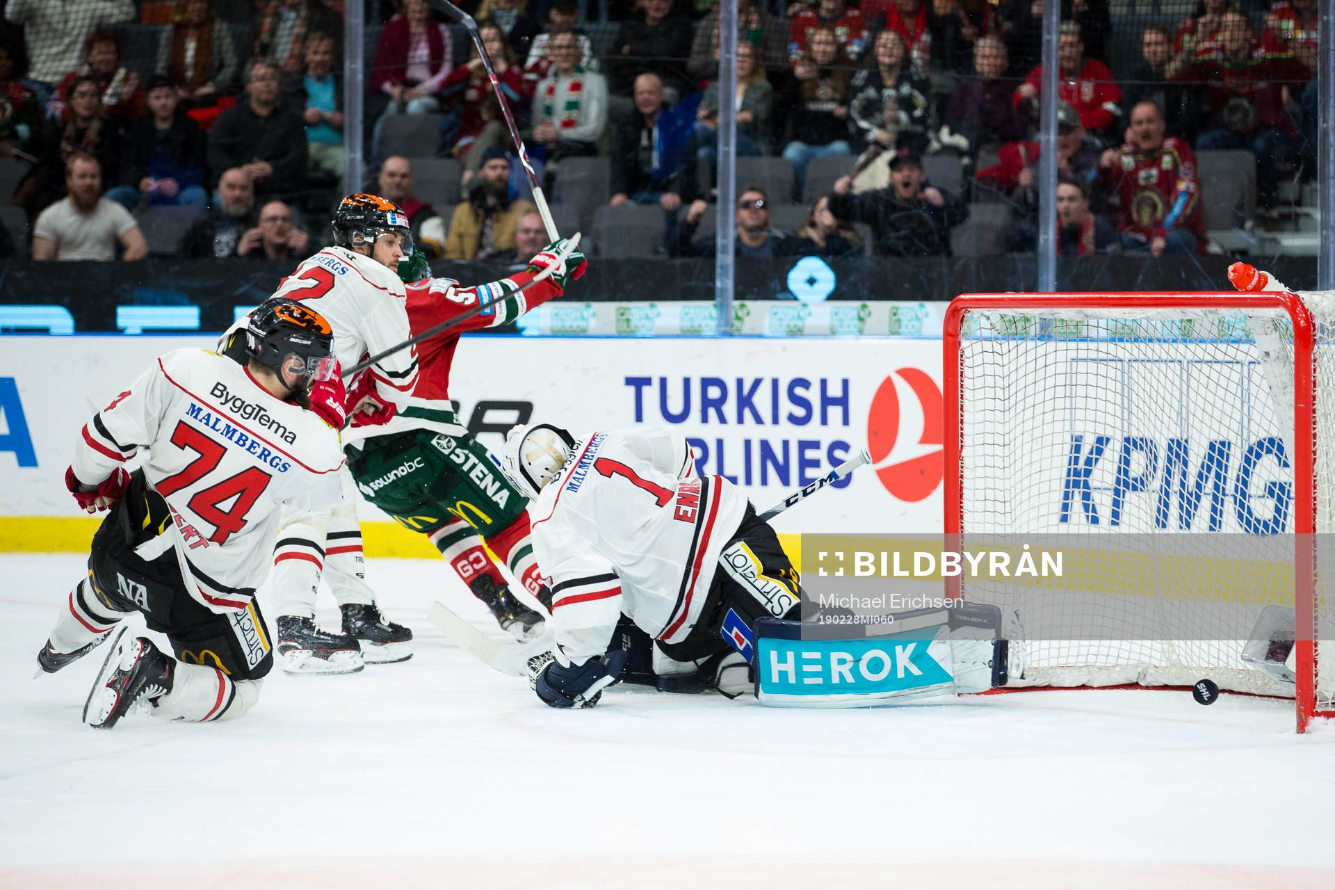 Frölundas Mats Rosseli Olsen jublar