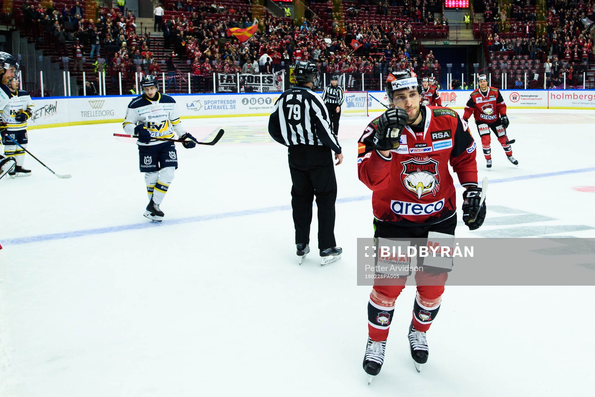 Malmö Redhawks Konstantin Komarek jublar
