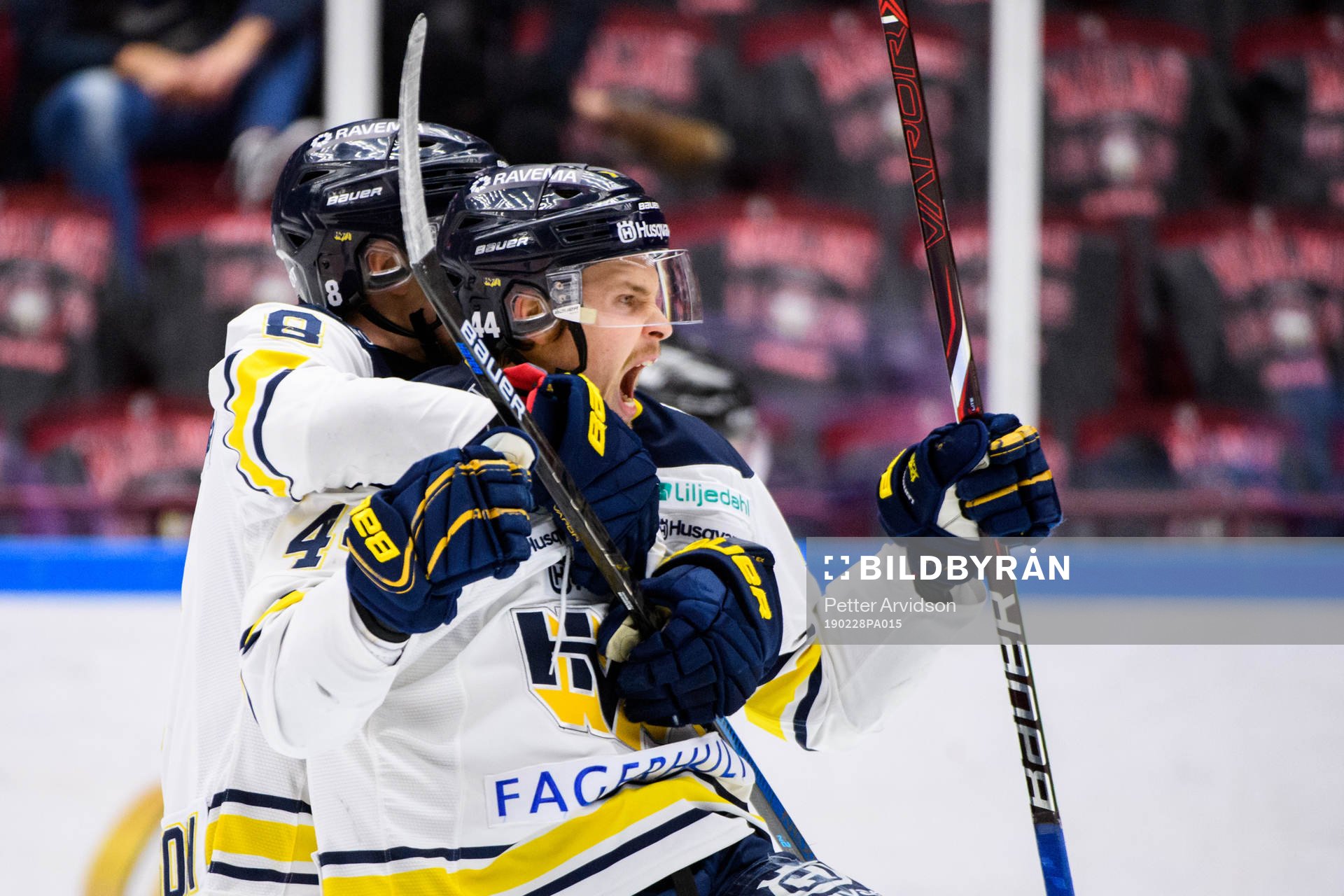 s Mikko Lehtonen jublar
