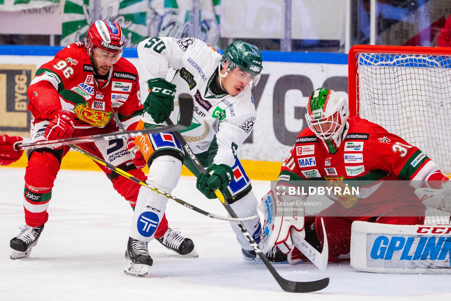 Moras Niki Petti och målvakt Janne Juvonen