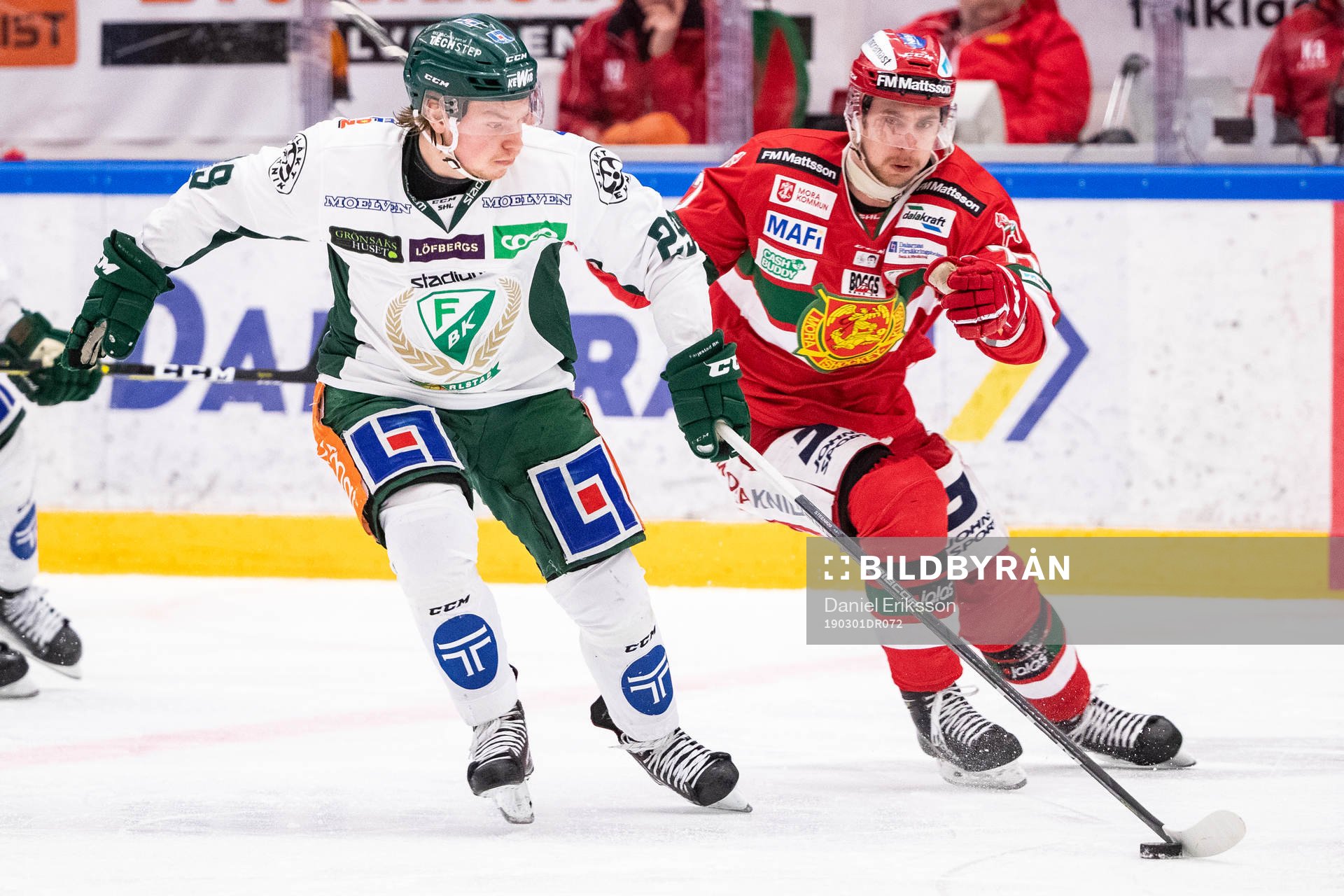 Färjestads Oskar Steen och Moras Michael Keränen