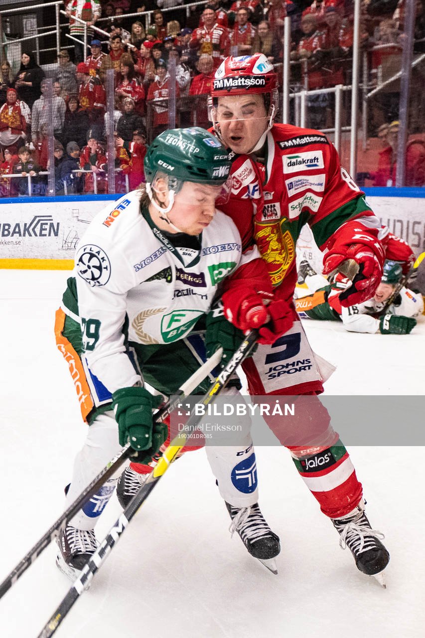 Färjestads Oskar Steen och Moras Michael Haga