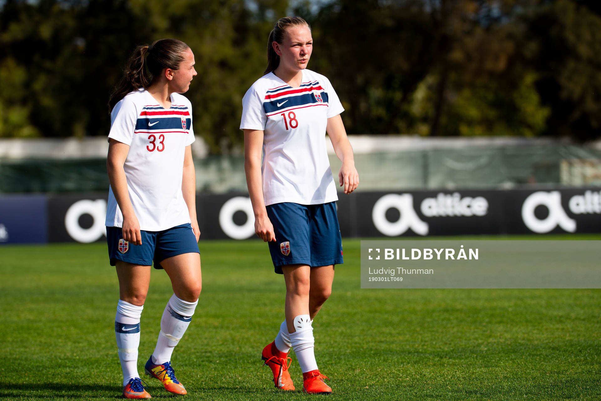 Heidi Elisabeth Ellingsen and Frida Maanum of Norway