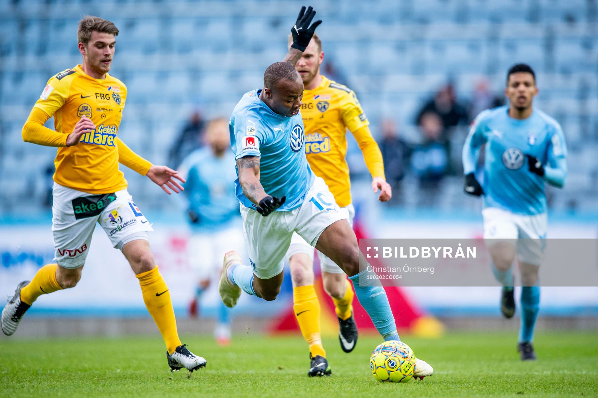 Malmö FFs Carlos Strandberg mot Falkenbergs Marcus