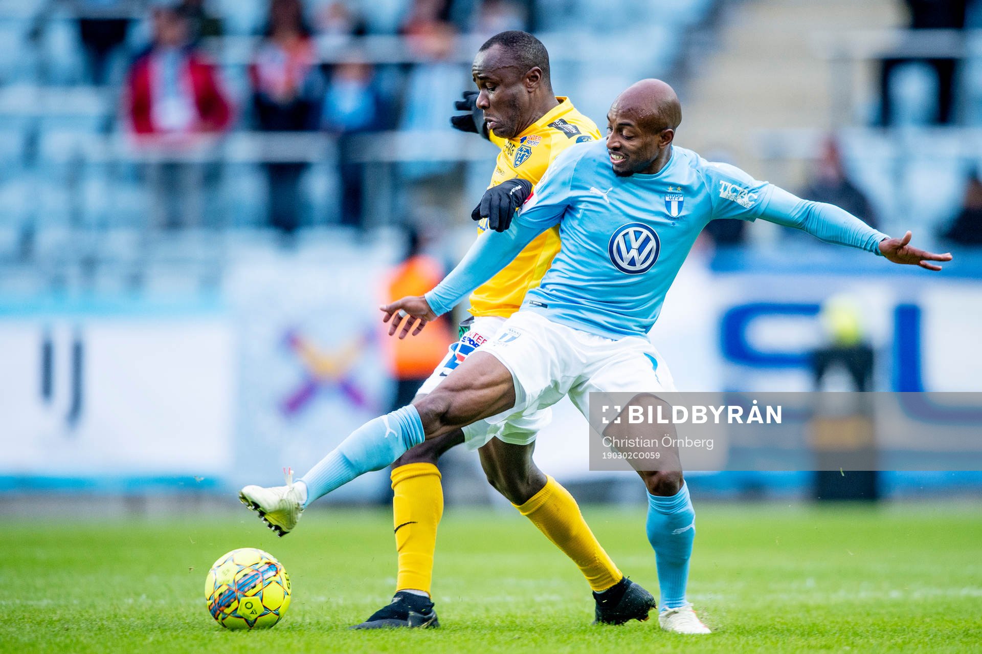 Falkenbergs Nsima Peter mot Malmö FFs Fouad Bachirou