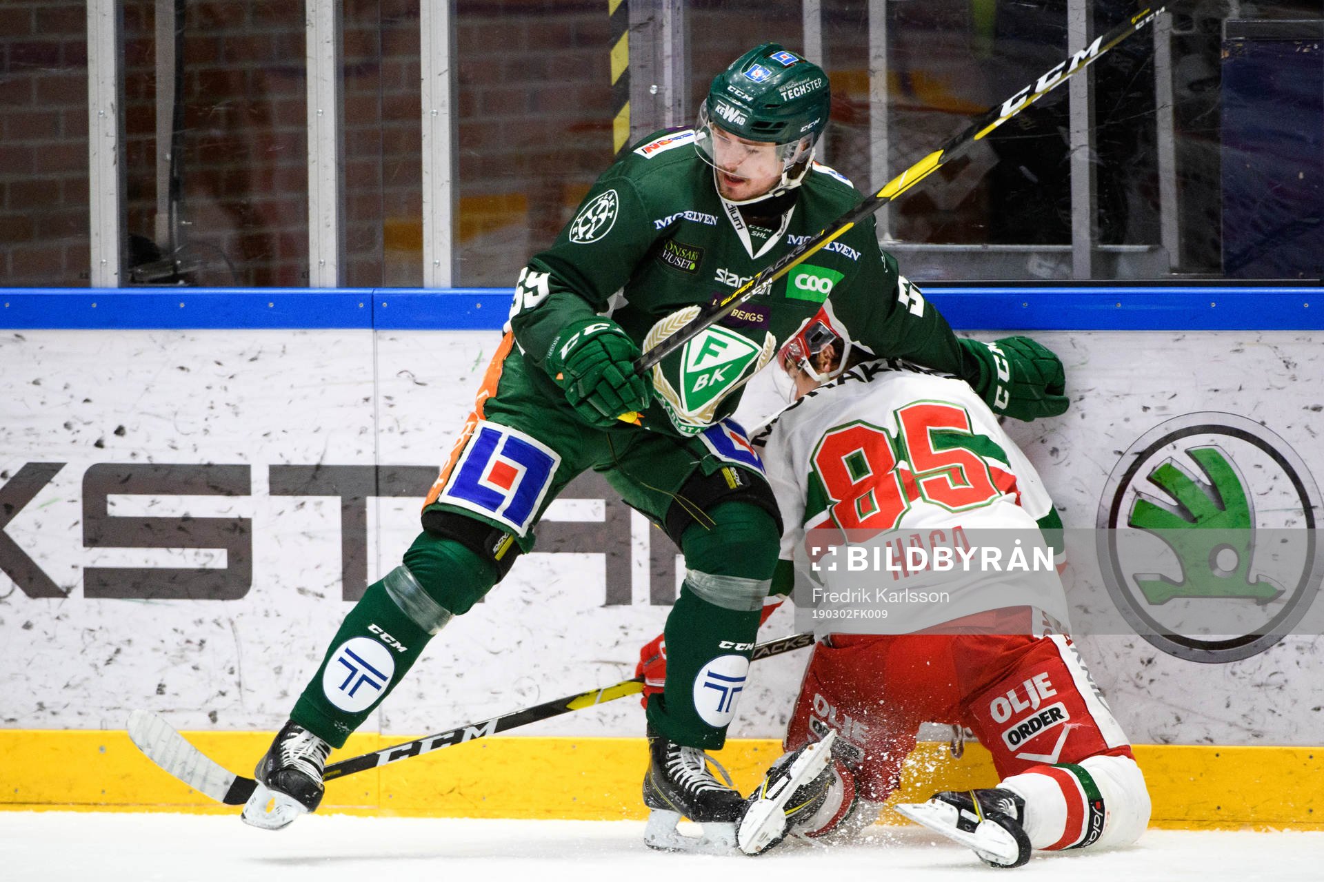 Färjestads Linus Johansson och Moras Michael Haga
