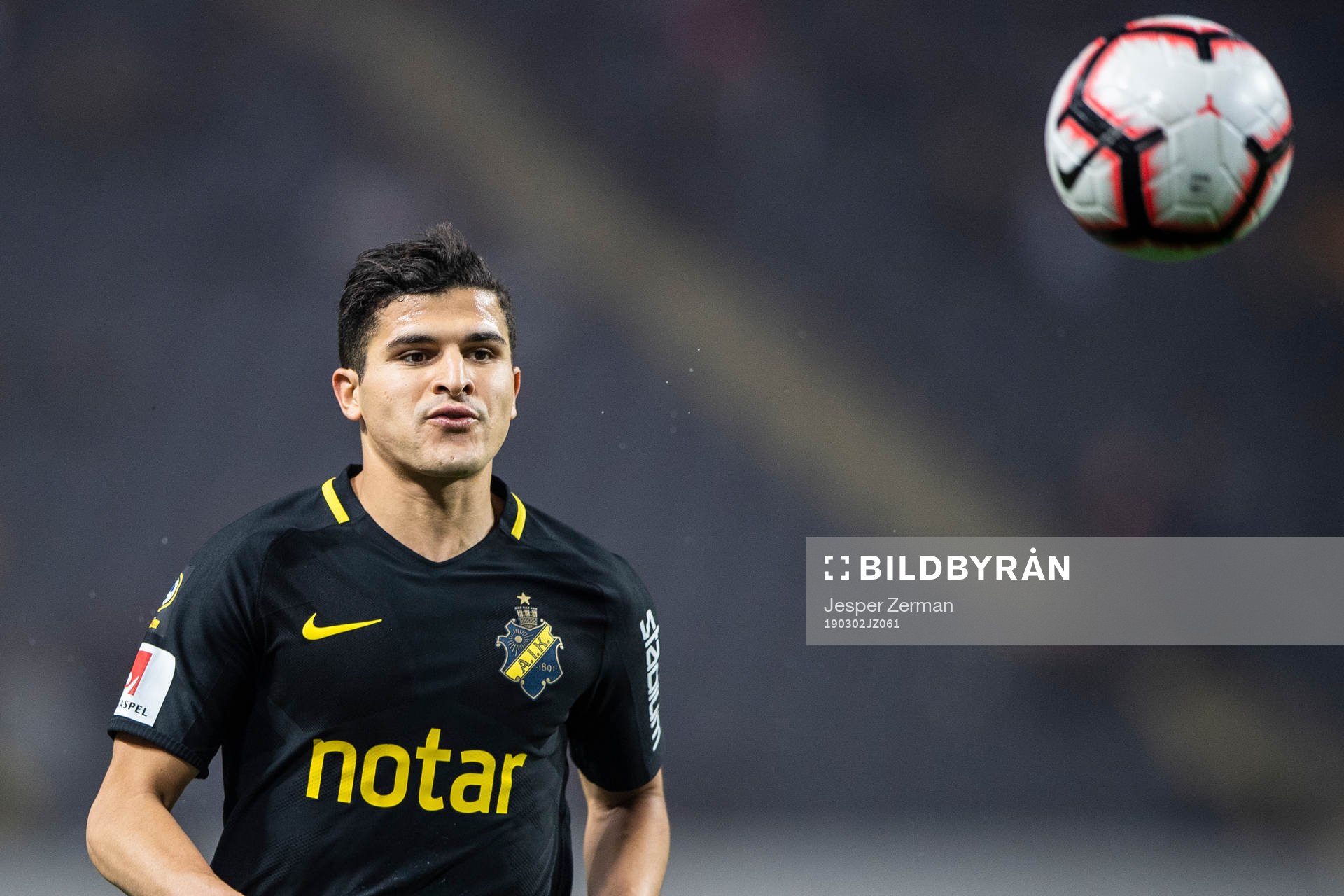 s Tarik Elyounoussi