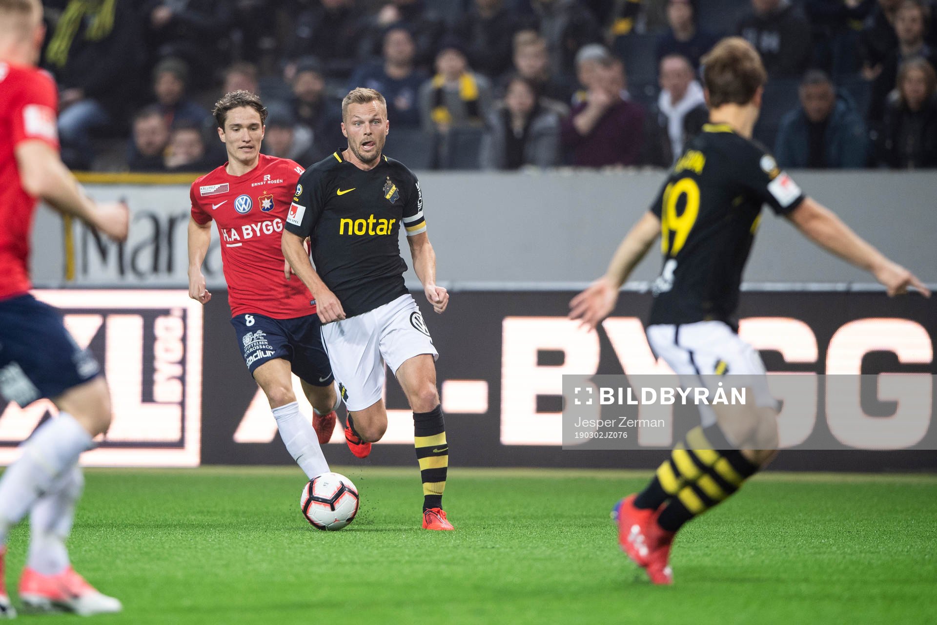 s Sebastian Larsson