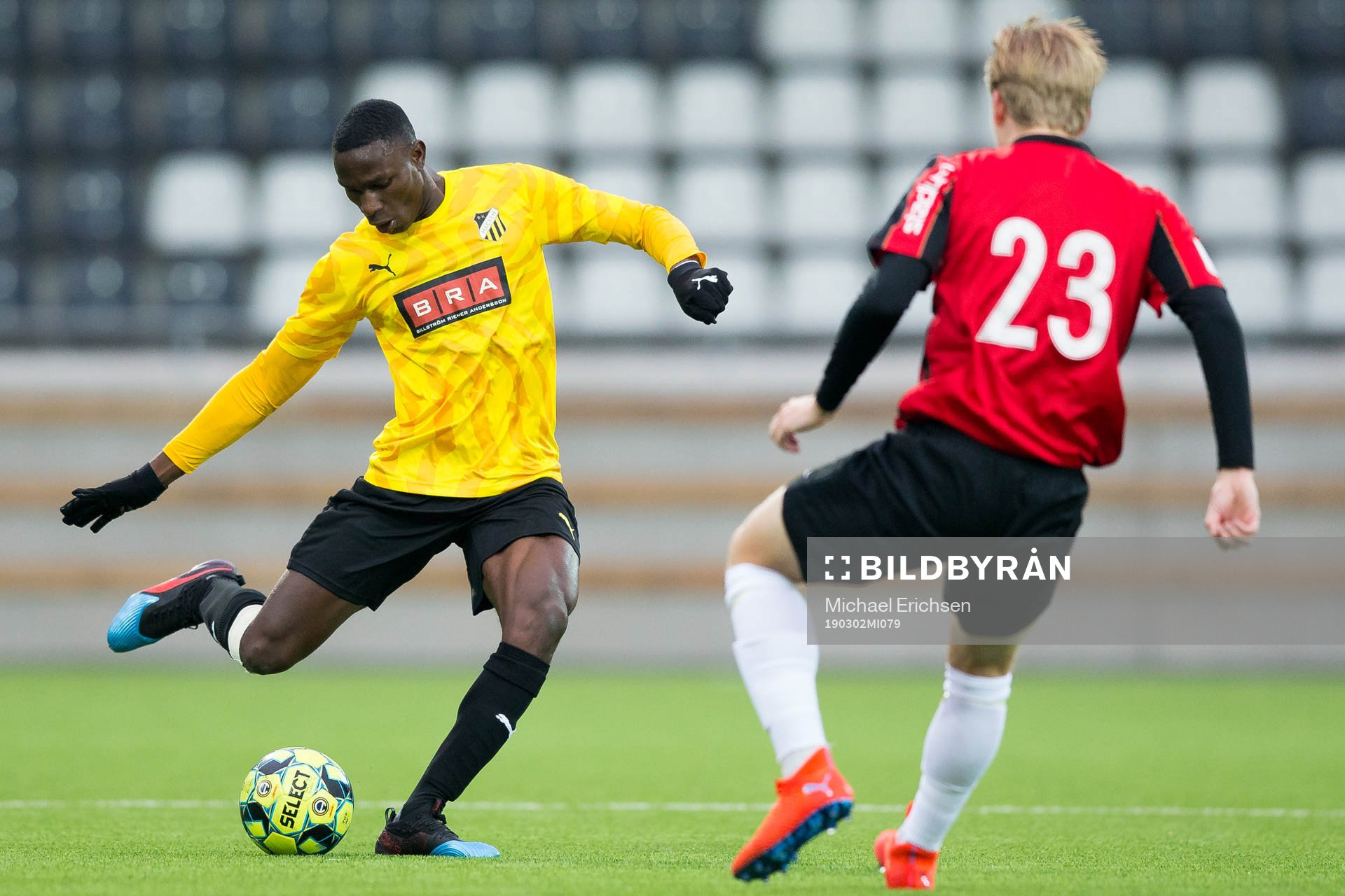 Häckens Elohor Ekpolo och Brommapojkarnas Billy Nordström