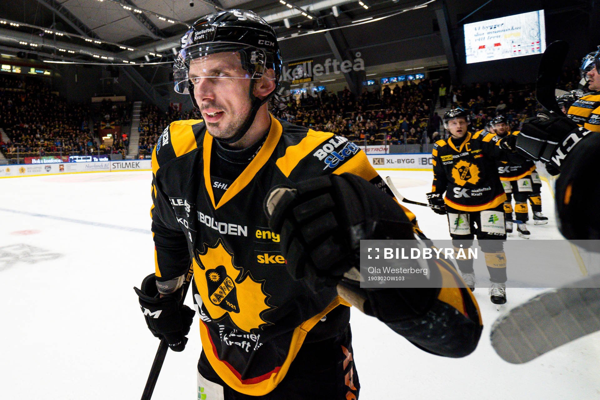 Skellefteås Fredrik Lindgren jublar