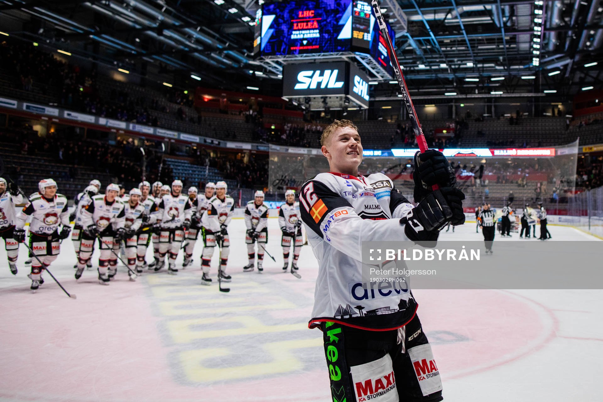 Malmö Redhawks Linus Cronholm  jublar