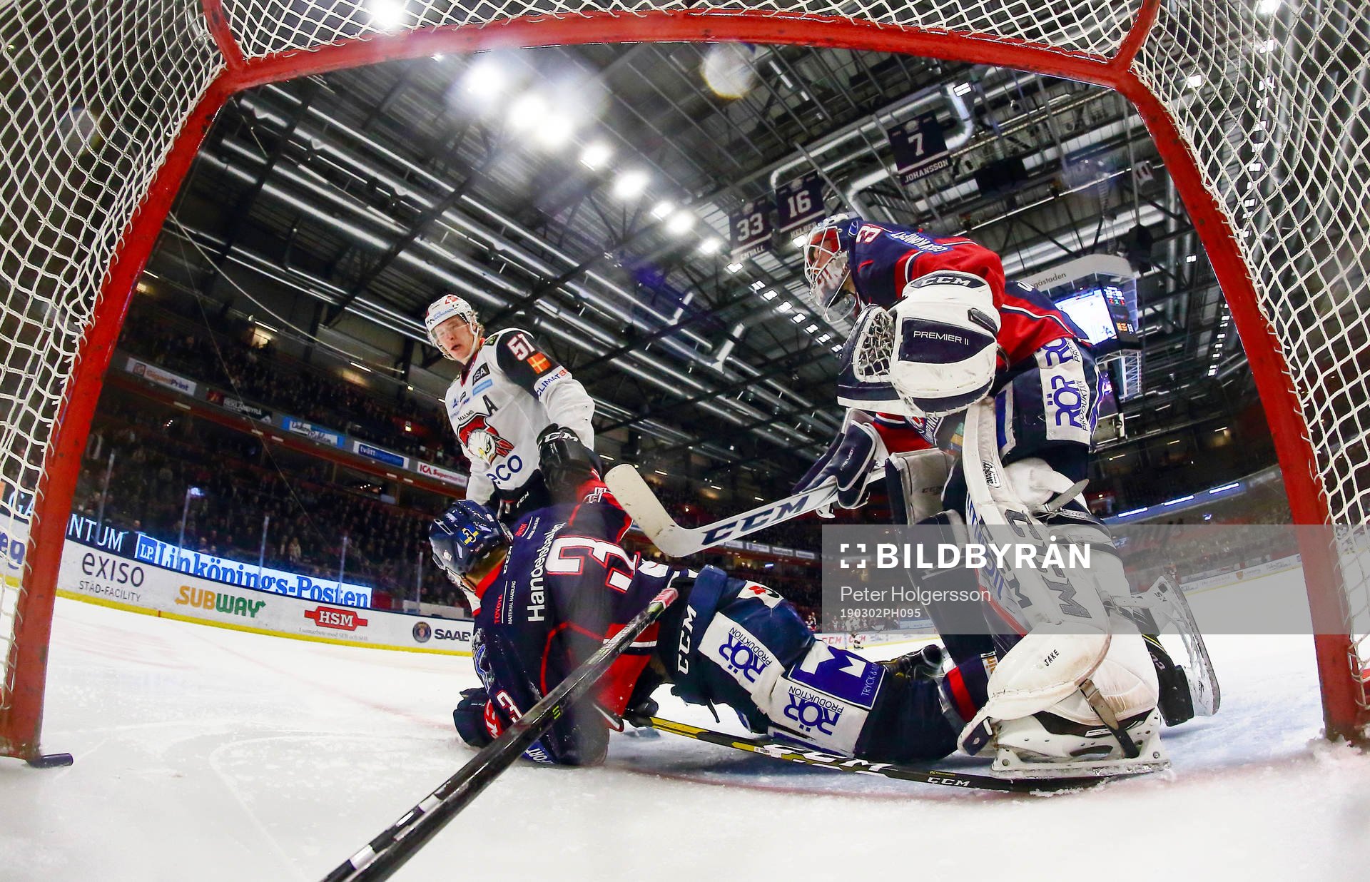 Malmö Redhawks Emil Sylvegård och Linköpings Almen Bibic