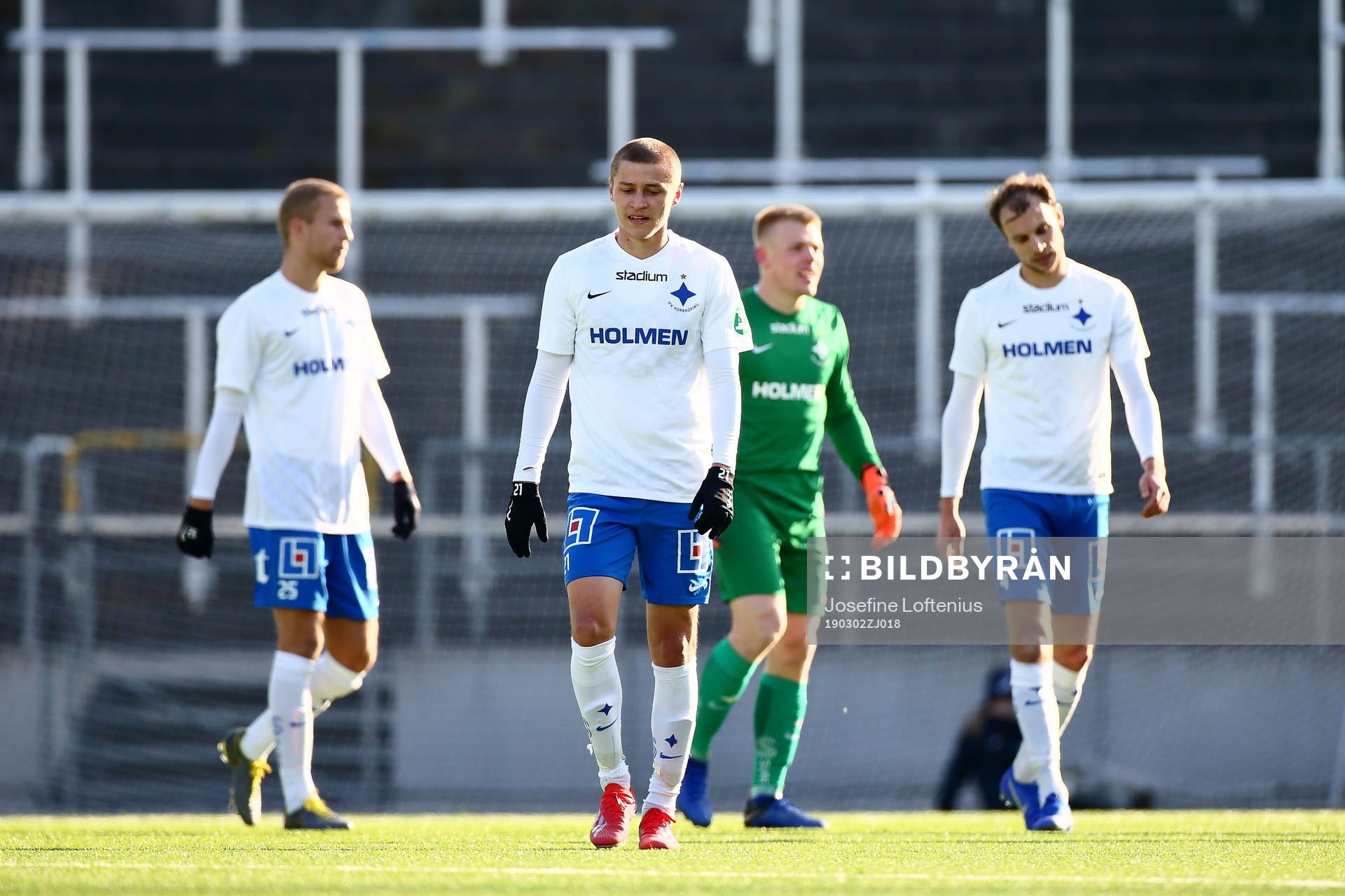 IFK Norrköpings Simon Thern och målvakt Isak Pettersson
