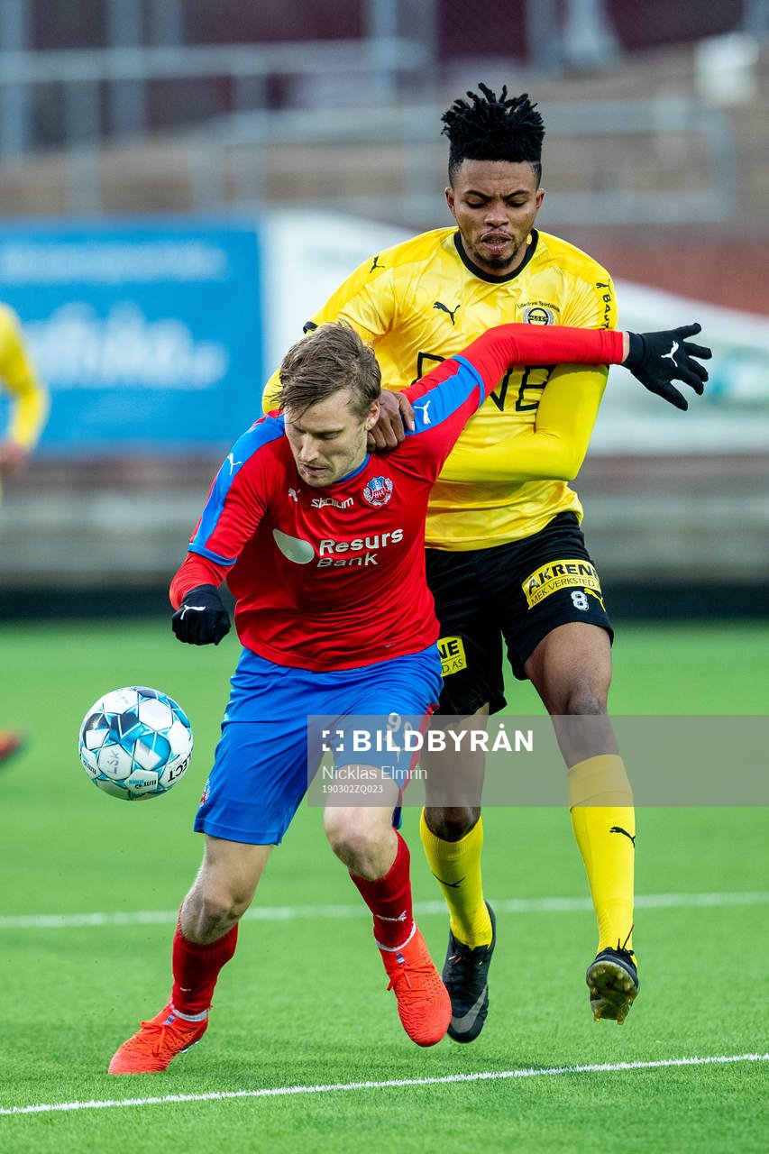 Helsingborgs Andri Bjarnason mot Lillestrøms Charles Ezeh