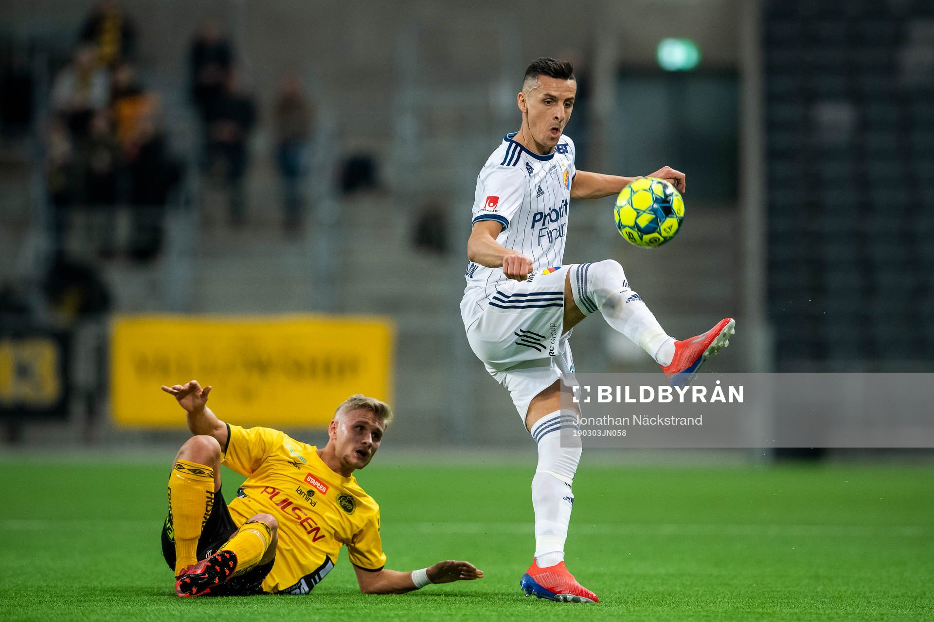 Djurgårdens Haris Radetinac och Elfsborgs Simon Strand