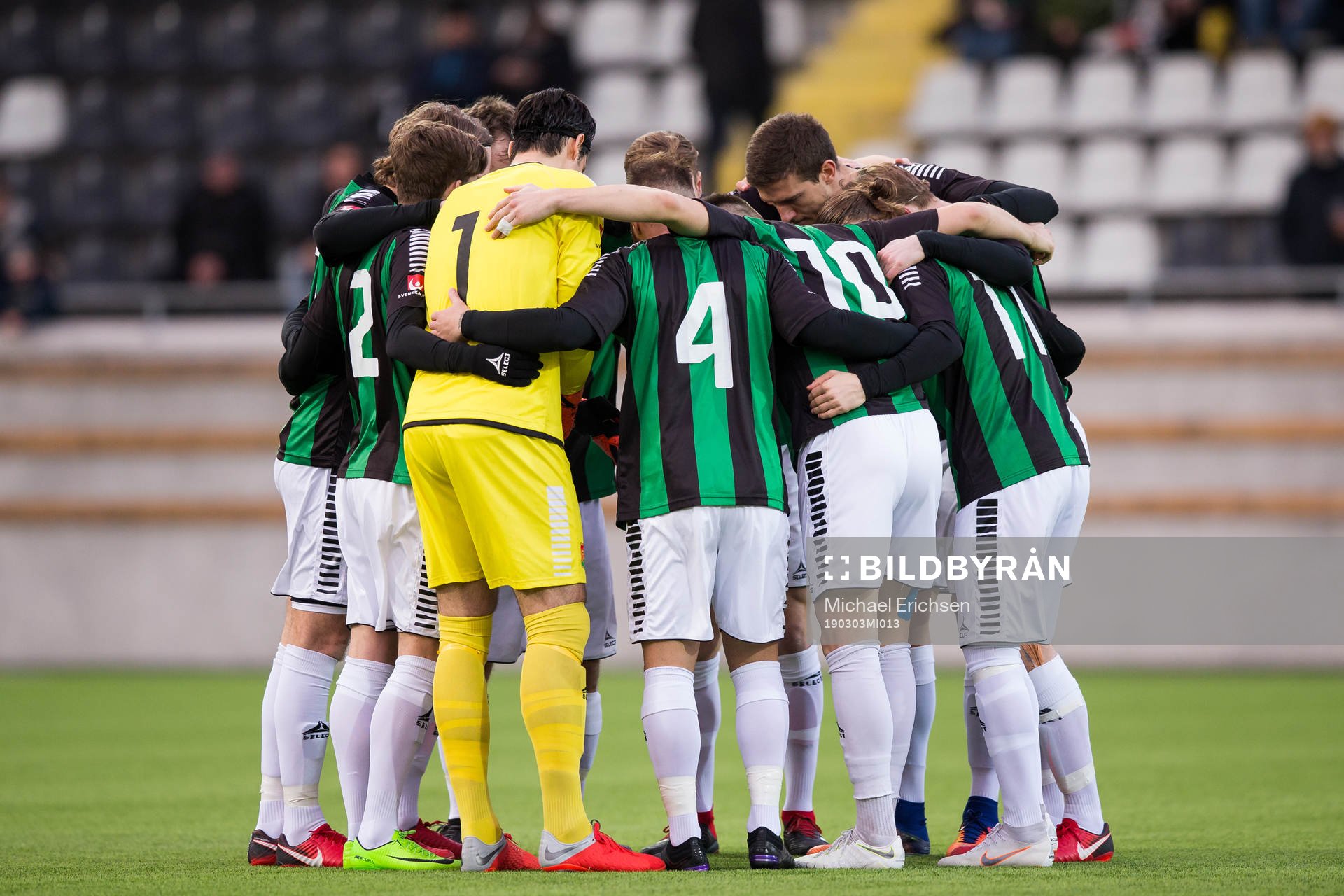 GAIS samlade innan  fotbollsmatchen i Svenska Cupen mellan