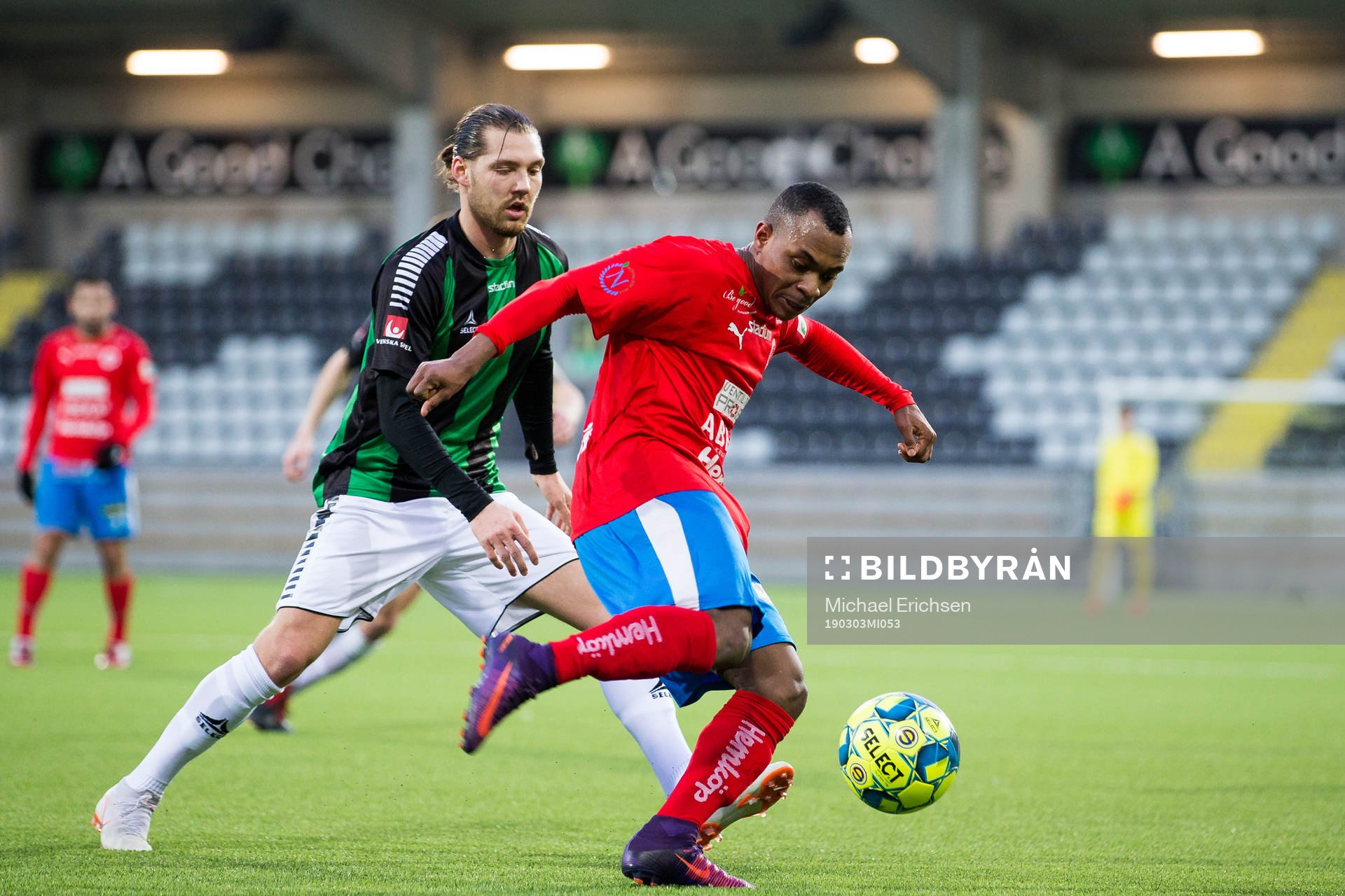 GAIS Karl Bohm och Nyköpings Enoch Adu under fotbollsmatchen i Svenska Cupen mellan GAIS och Nyköping den 3 mars 2019 i Göteborg. 